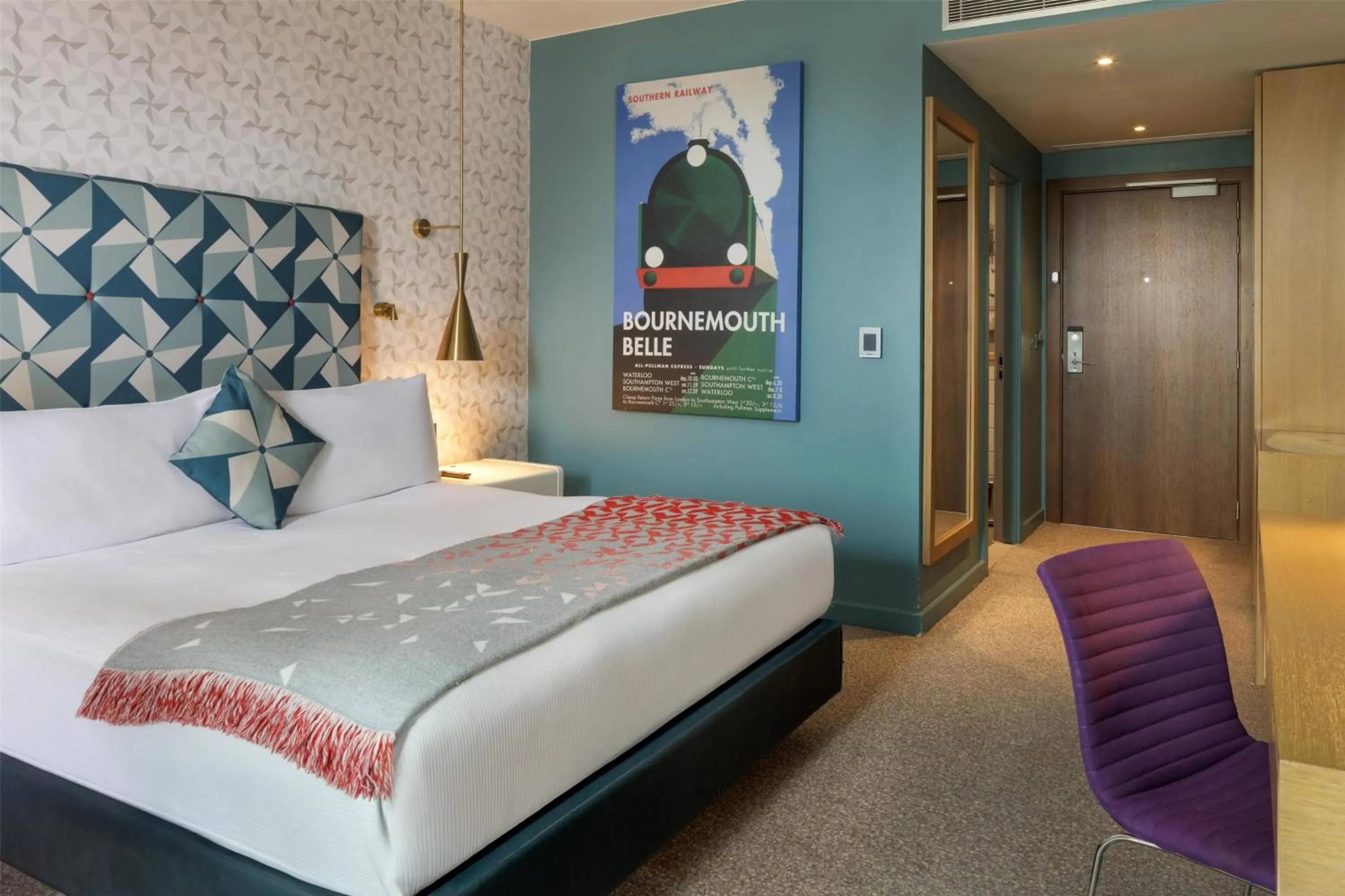 Bed in Hilton Bournemouth