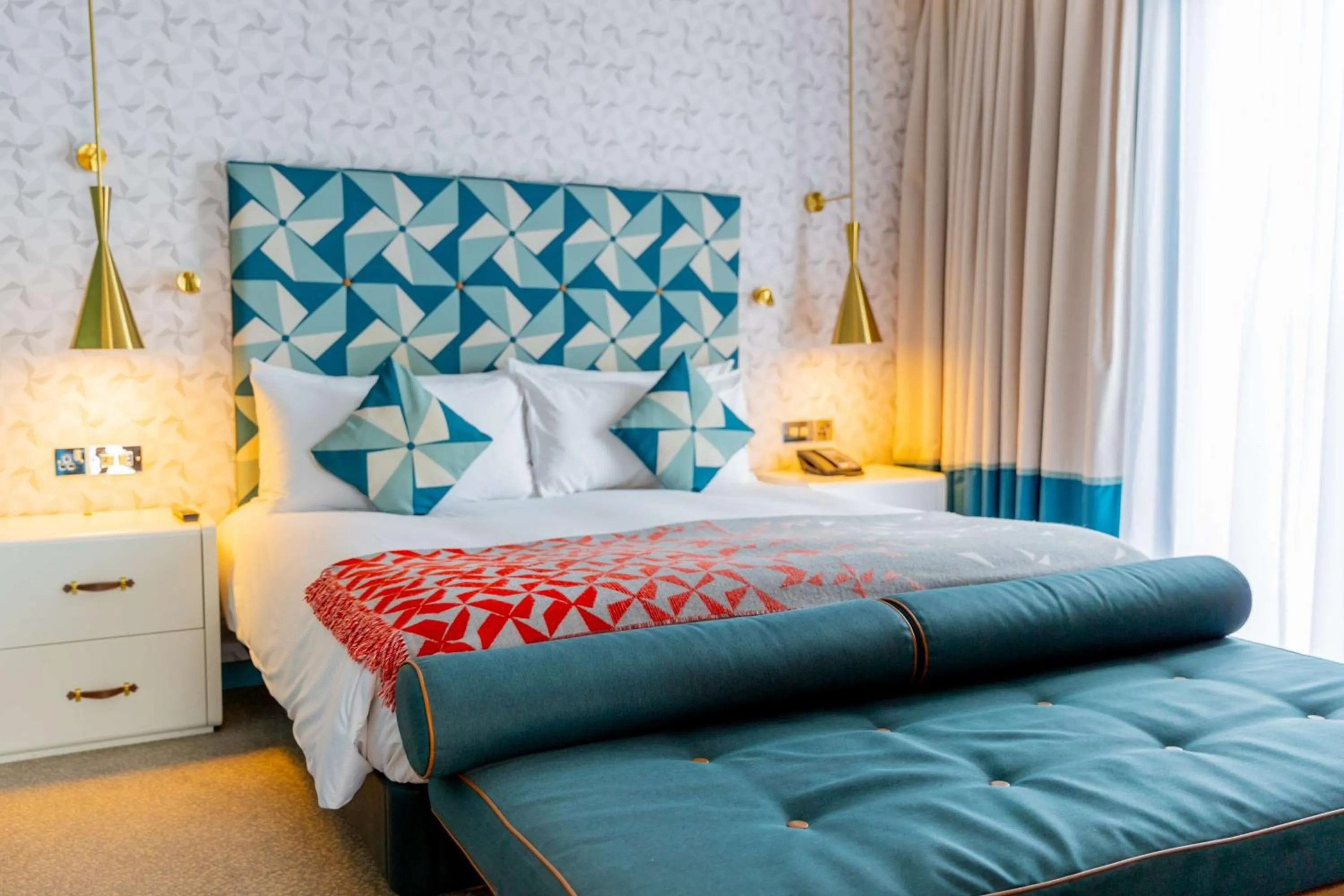 Bed in Hilton Bournemouth