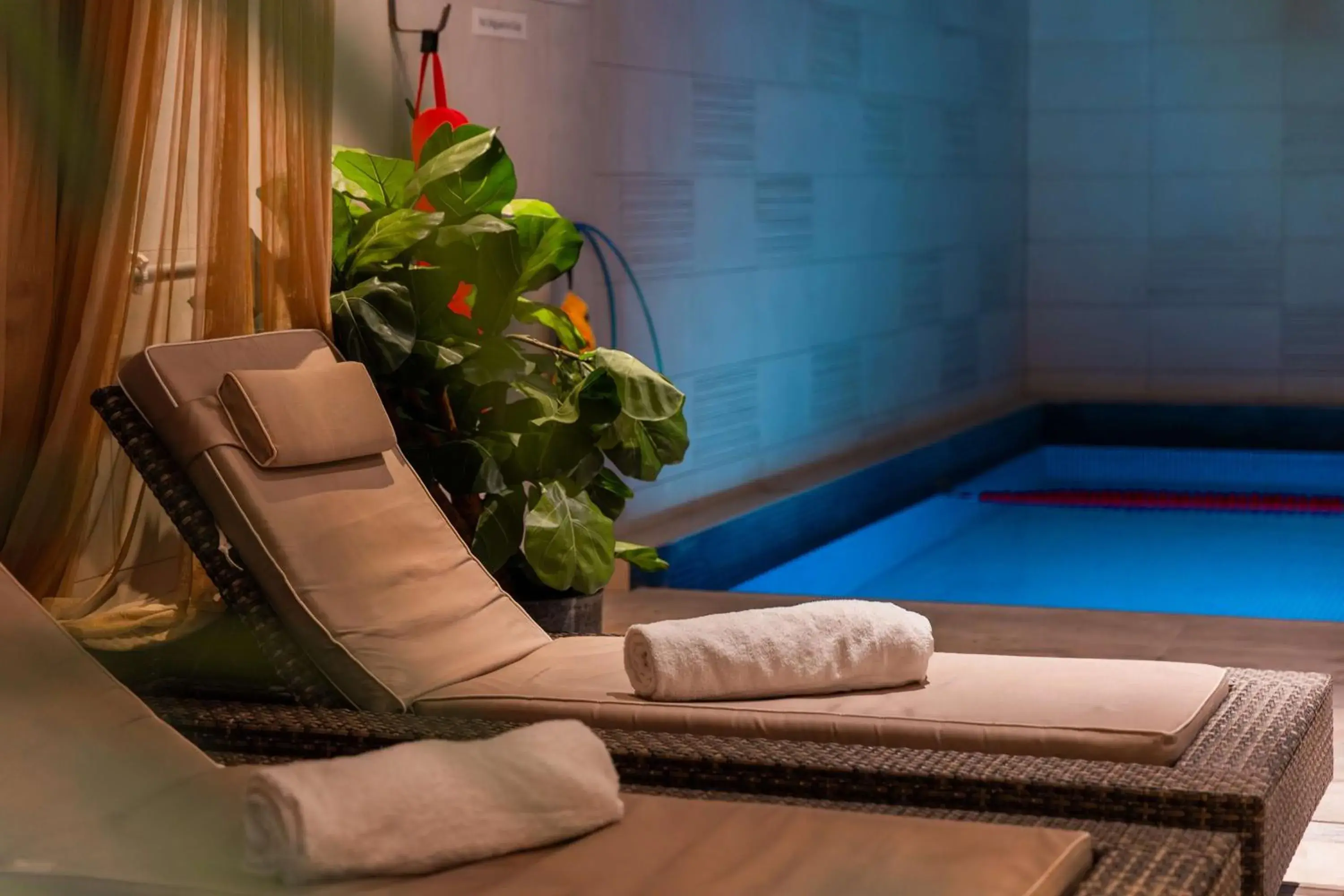 Pool view in Hilton Bournemouth Pool view in Hilton Bournemouth