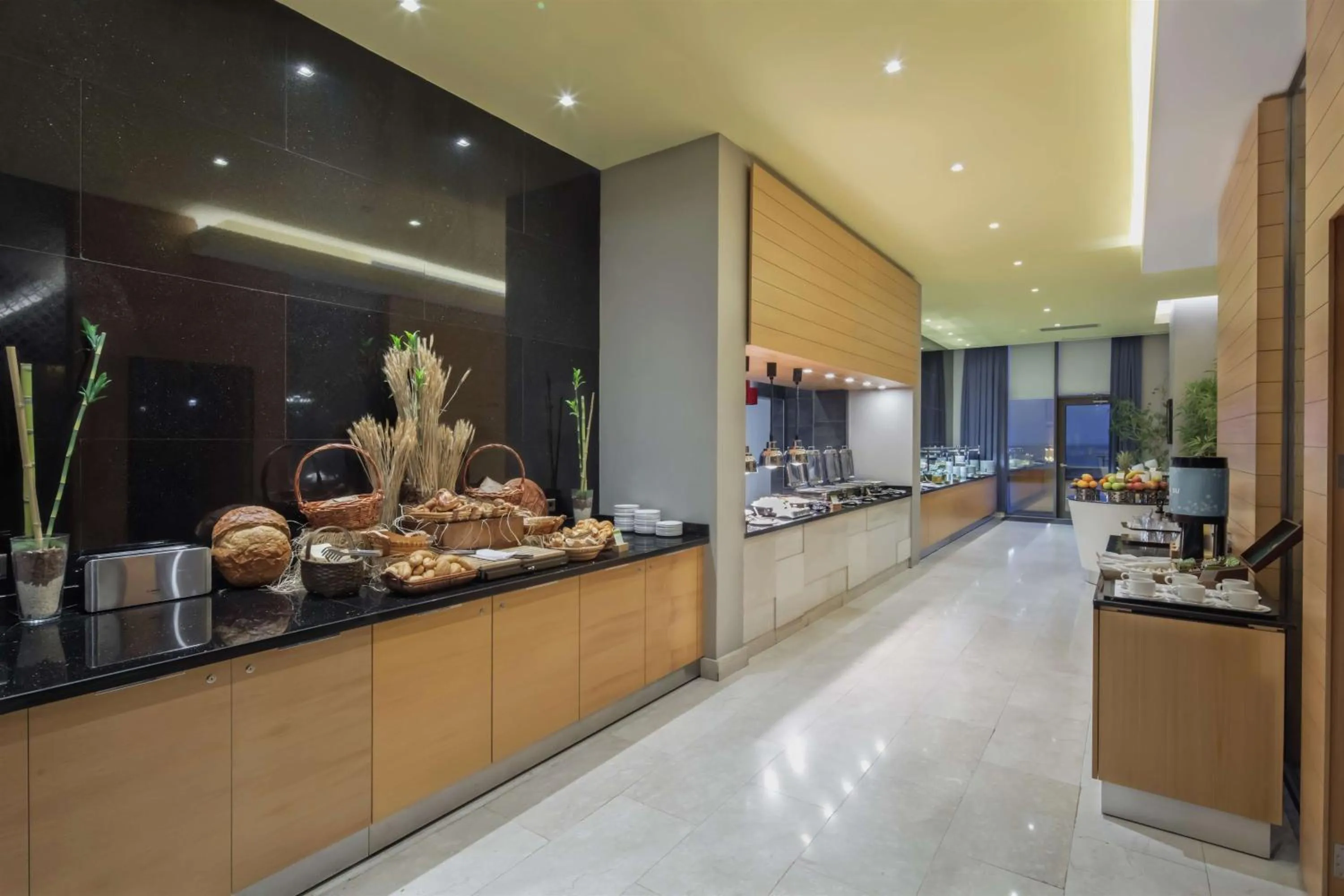 Restaurant/places to eat in DoubleTree by Hilton Trabzon