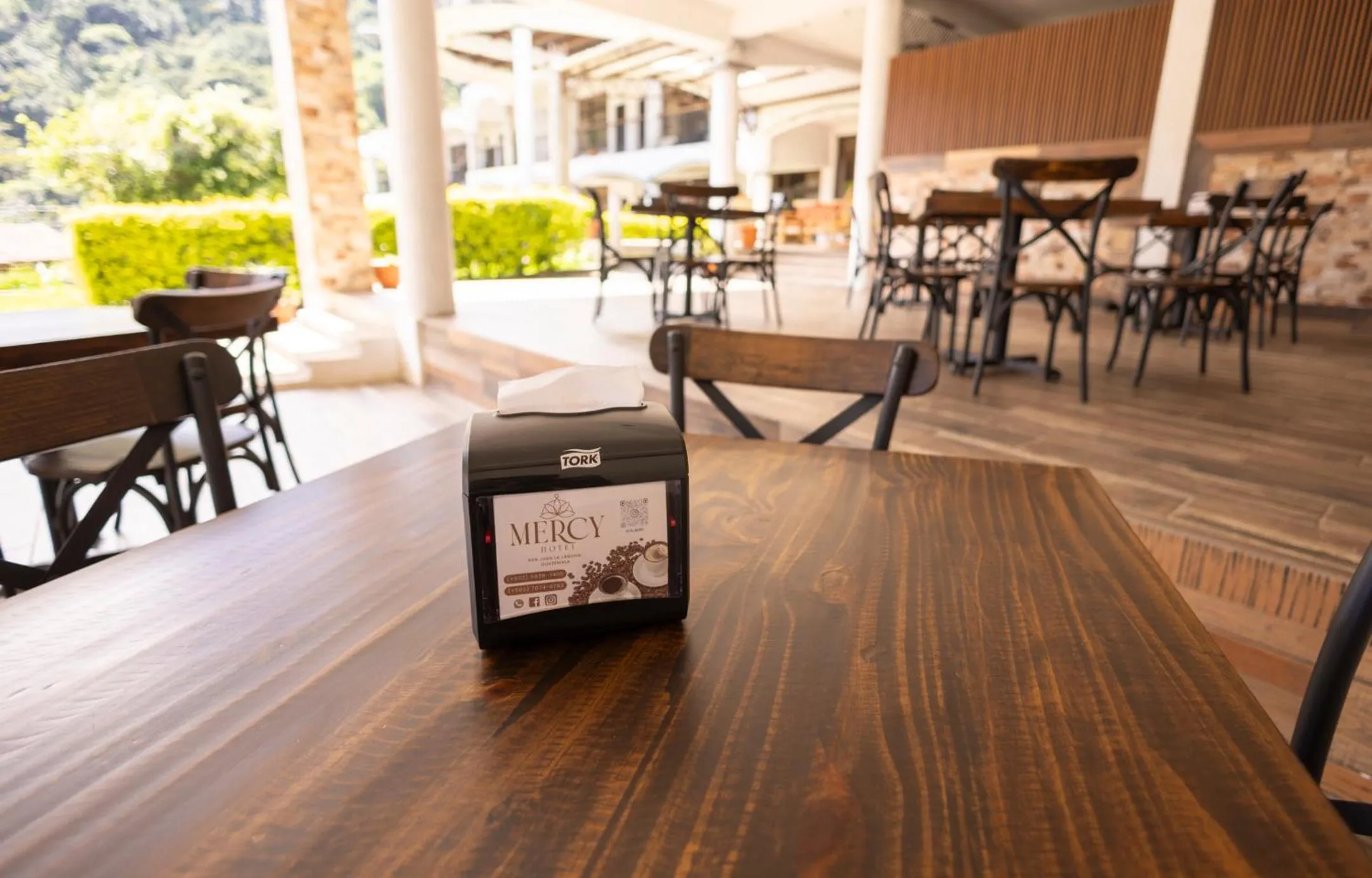 Restaurant/places to eat in Hotel Mercy