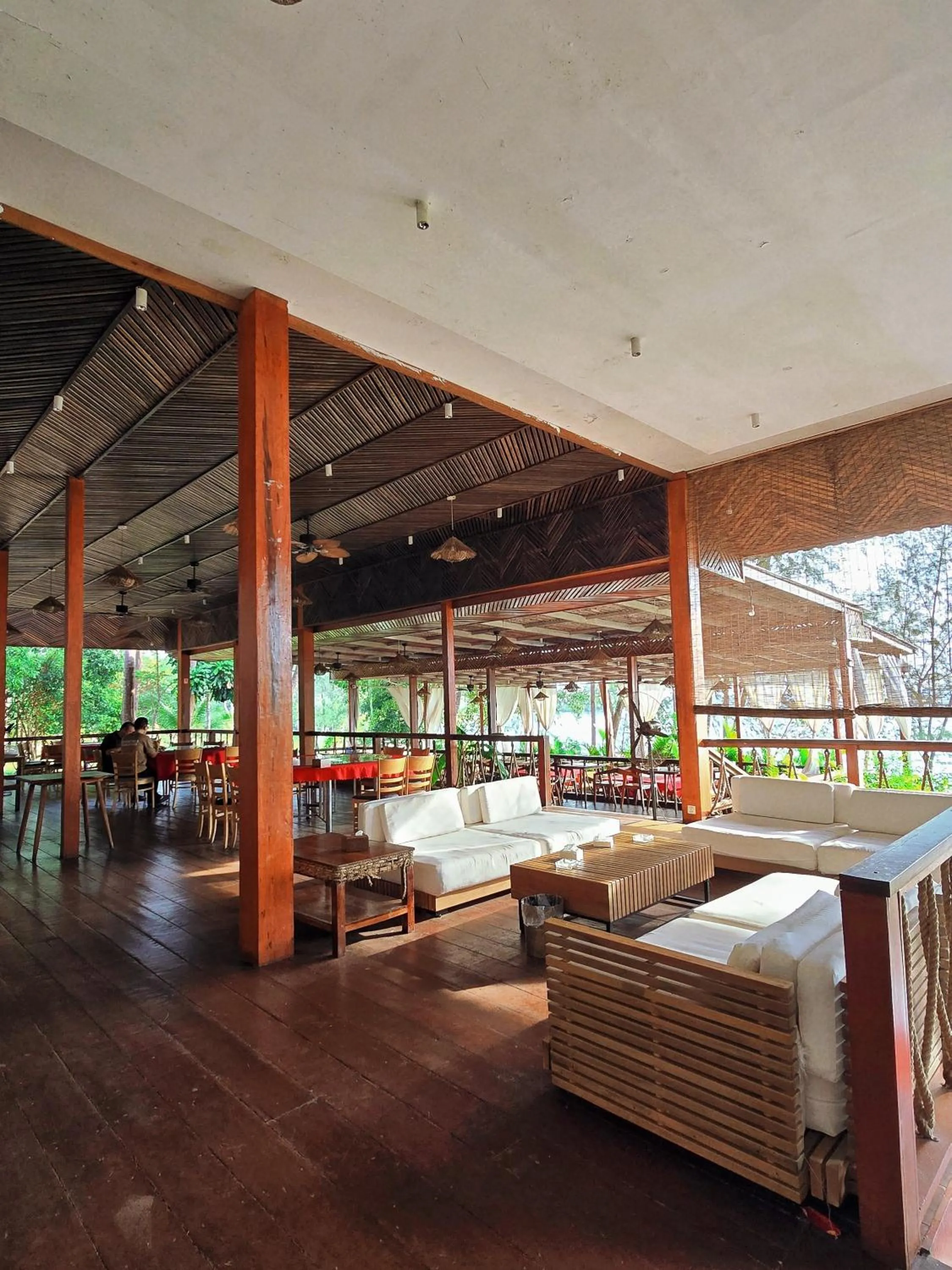 DG ROYAL Resort