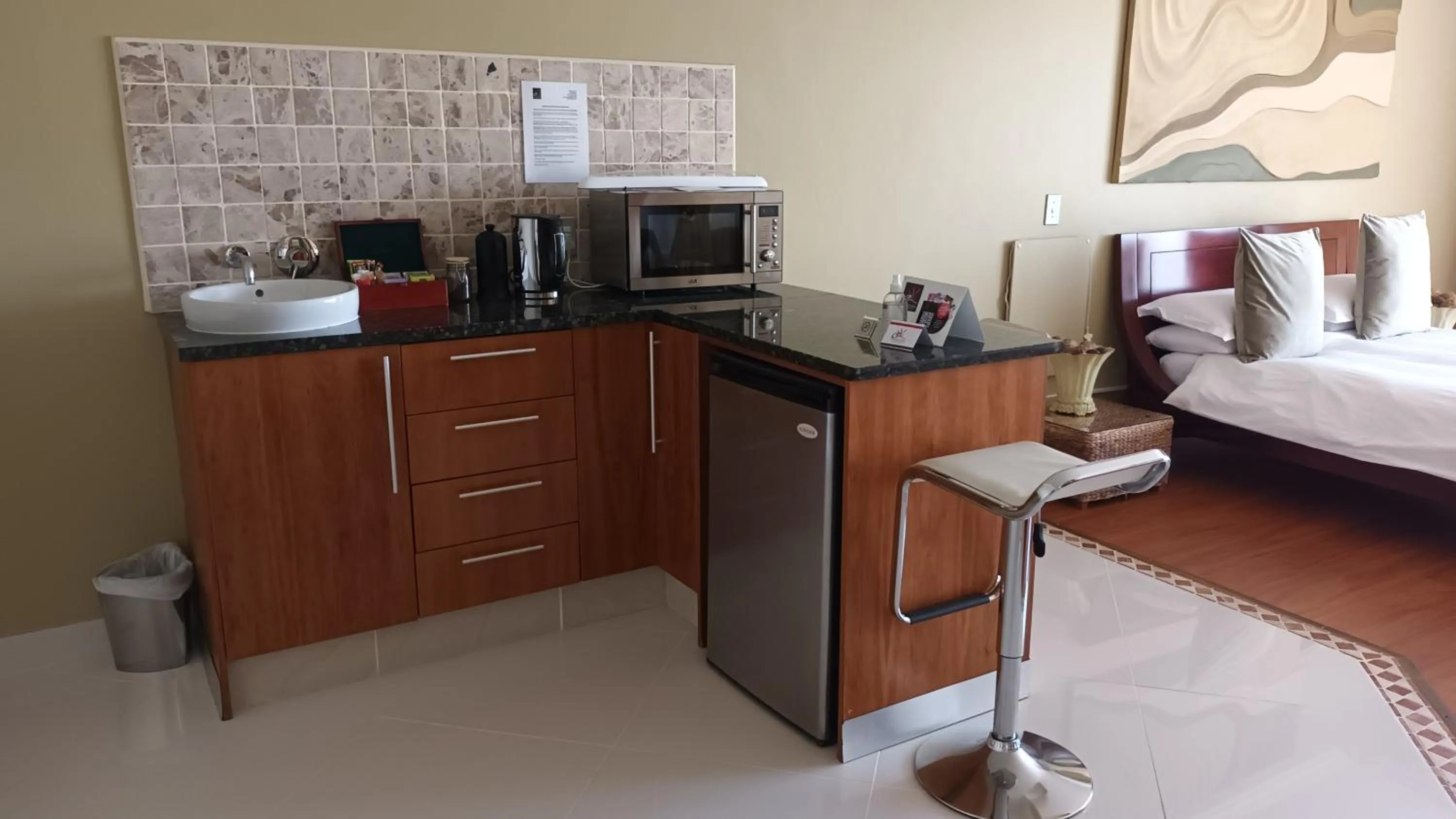 Kitchen or kitchenette, Bed in Castellon Boutique Hotel