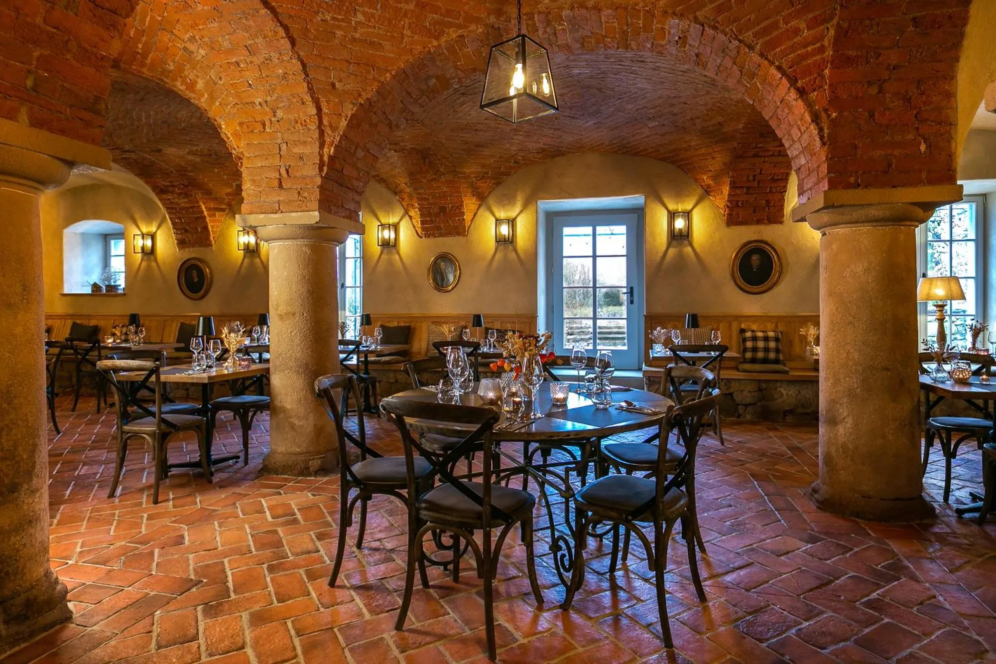 Restaurant/places to eat in Pałac Kamieniec