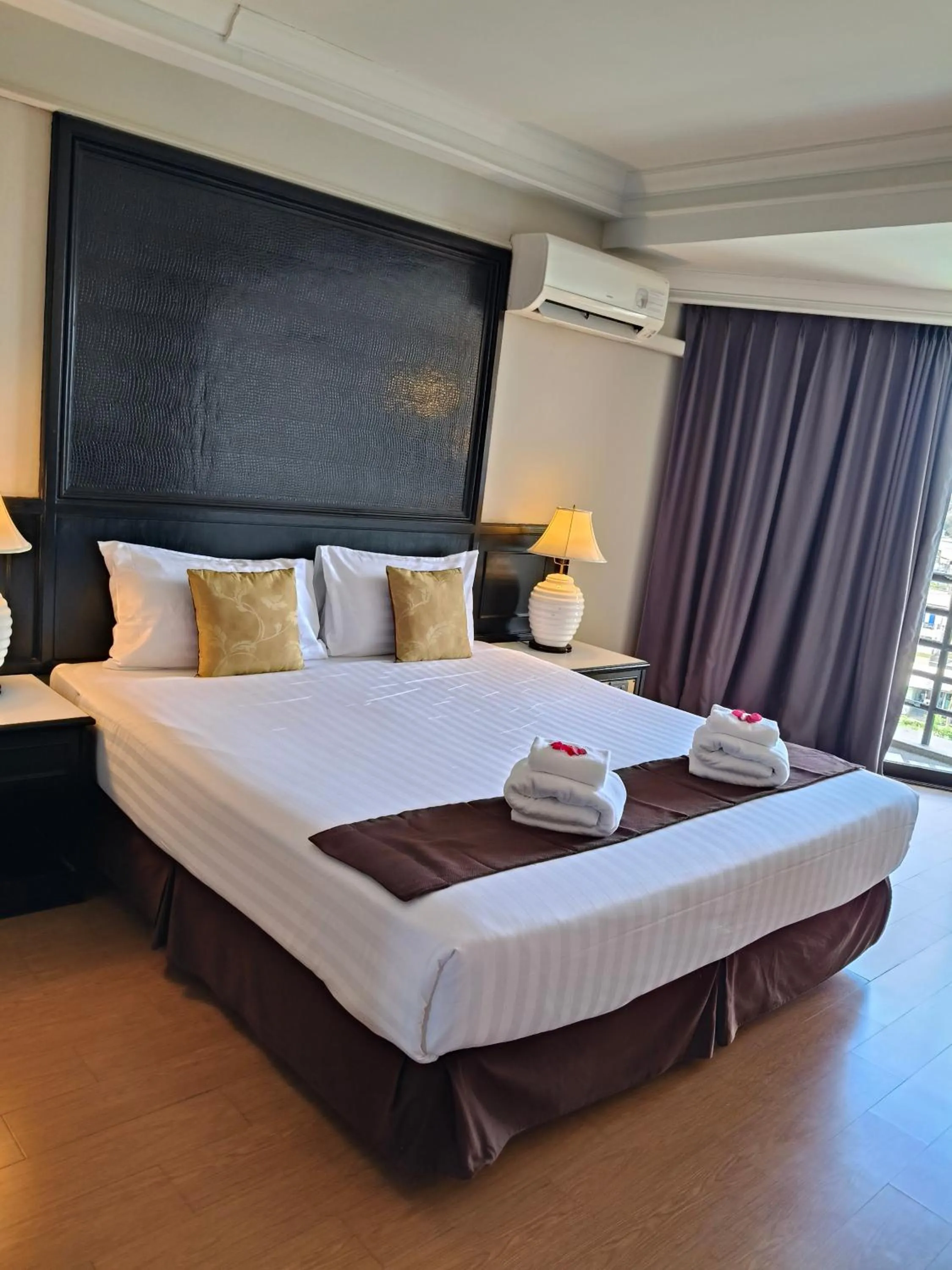 Bed in First Pacific Cirrus