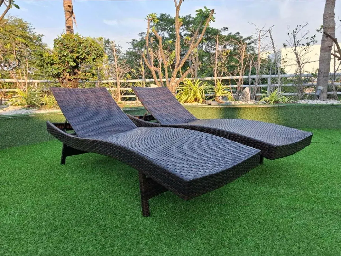 Swimming pool in First Pacific Cirrus Swimming pool in First Pacific Cirrus