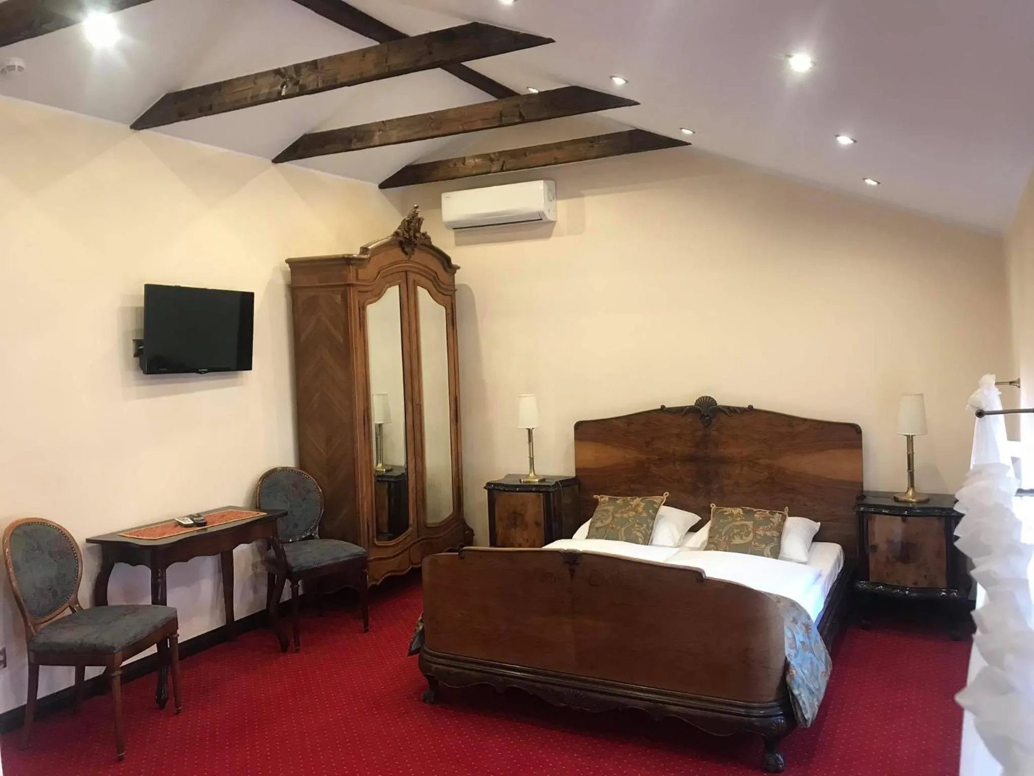 Bed in Pałac Kłanino