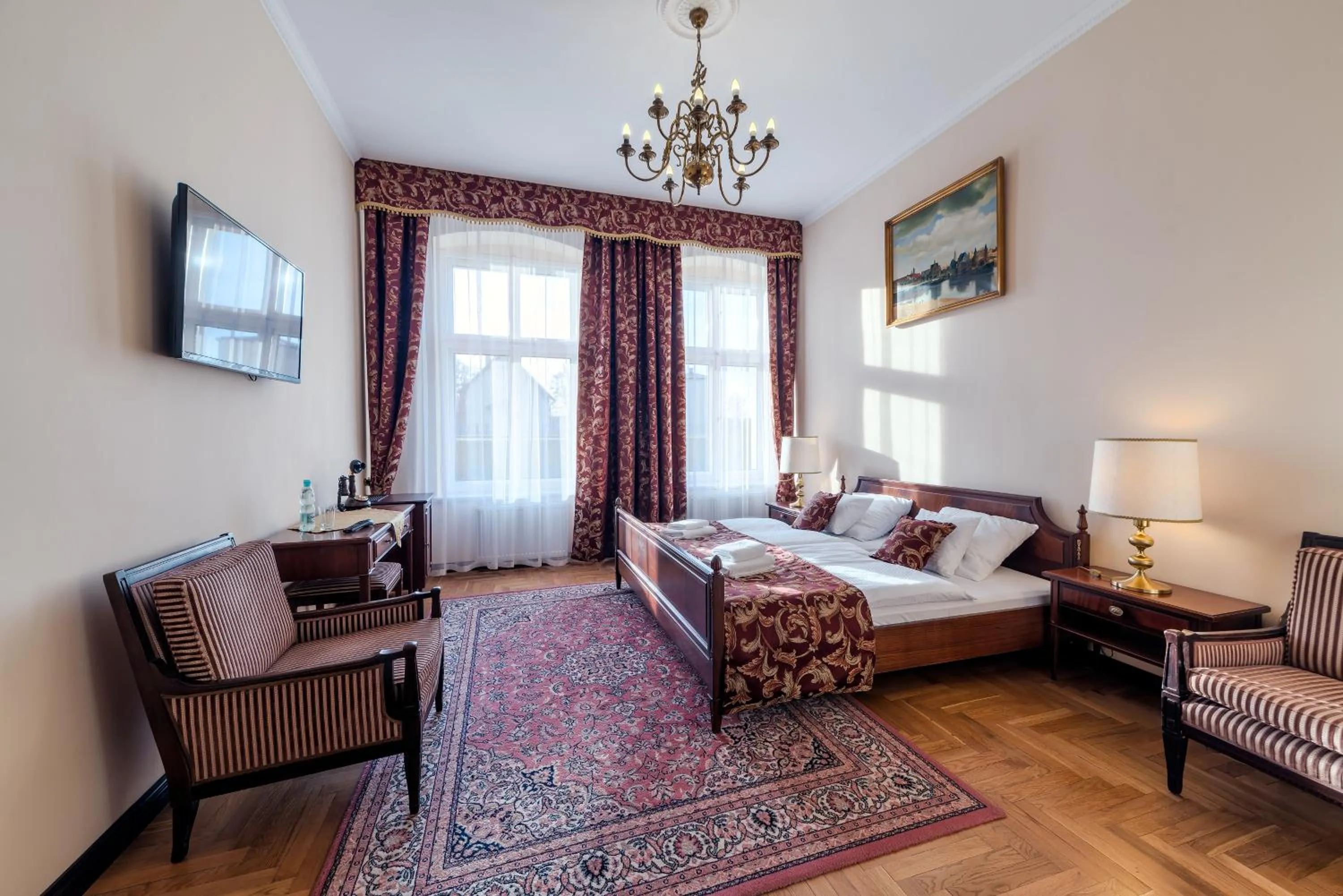 Photo of the whole room, Bed in Pałac Kłanino