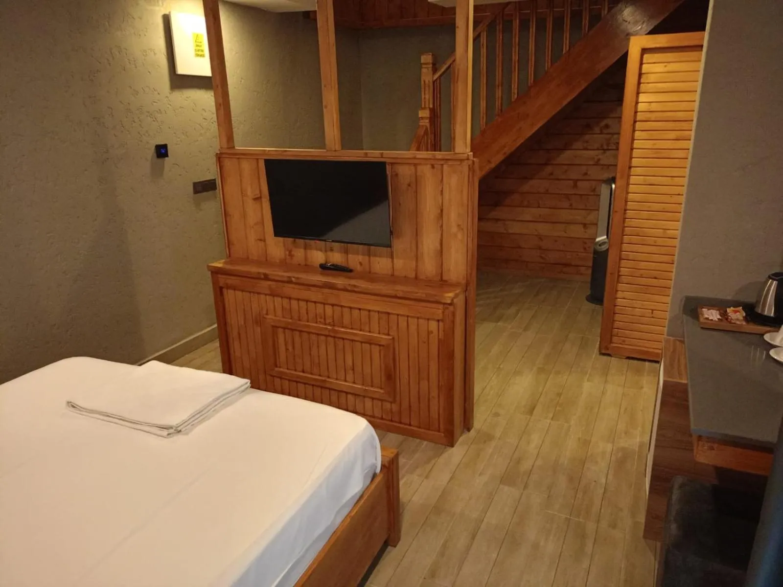 Bed in Ber Mai İnci Hotel Antalya