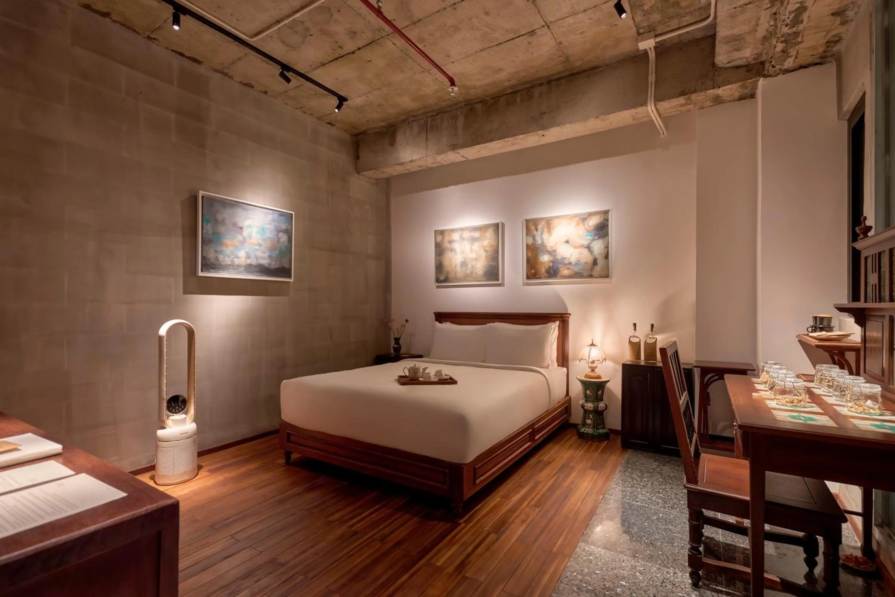 Photo of the whole room, Bed in Anima Saigon Boutique - Vietnamese Contemporary Art Hotel
