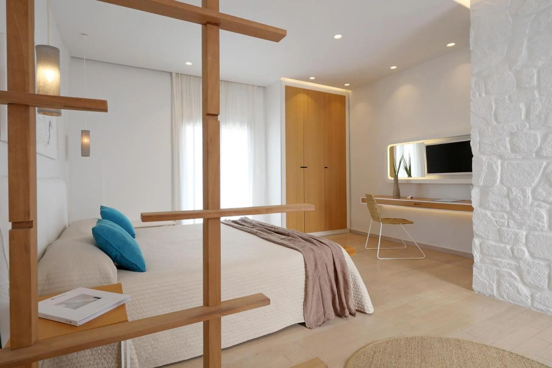 Bed in Andronikos Hotel