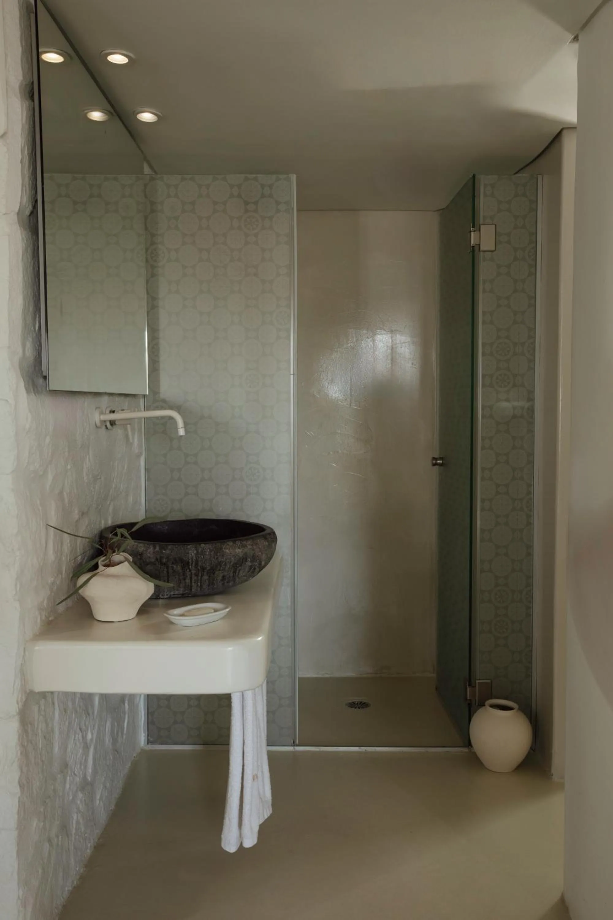 Bathroom in Andronikos Hotel