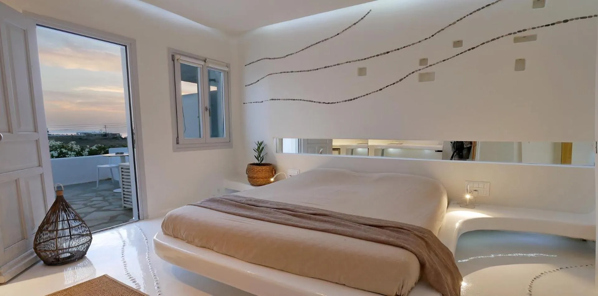 Bed in Andronikos Hotel