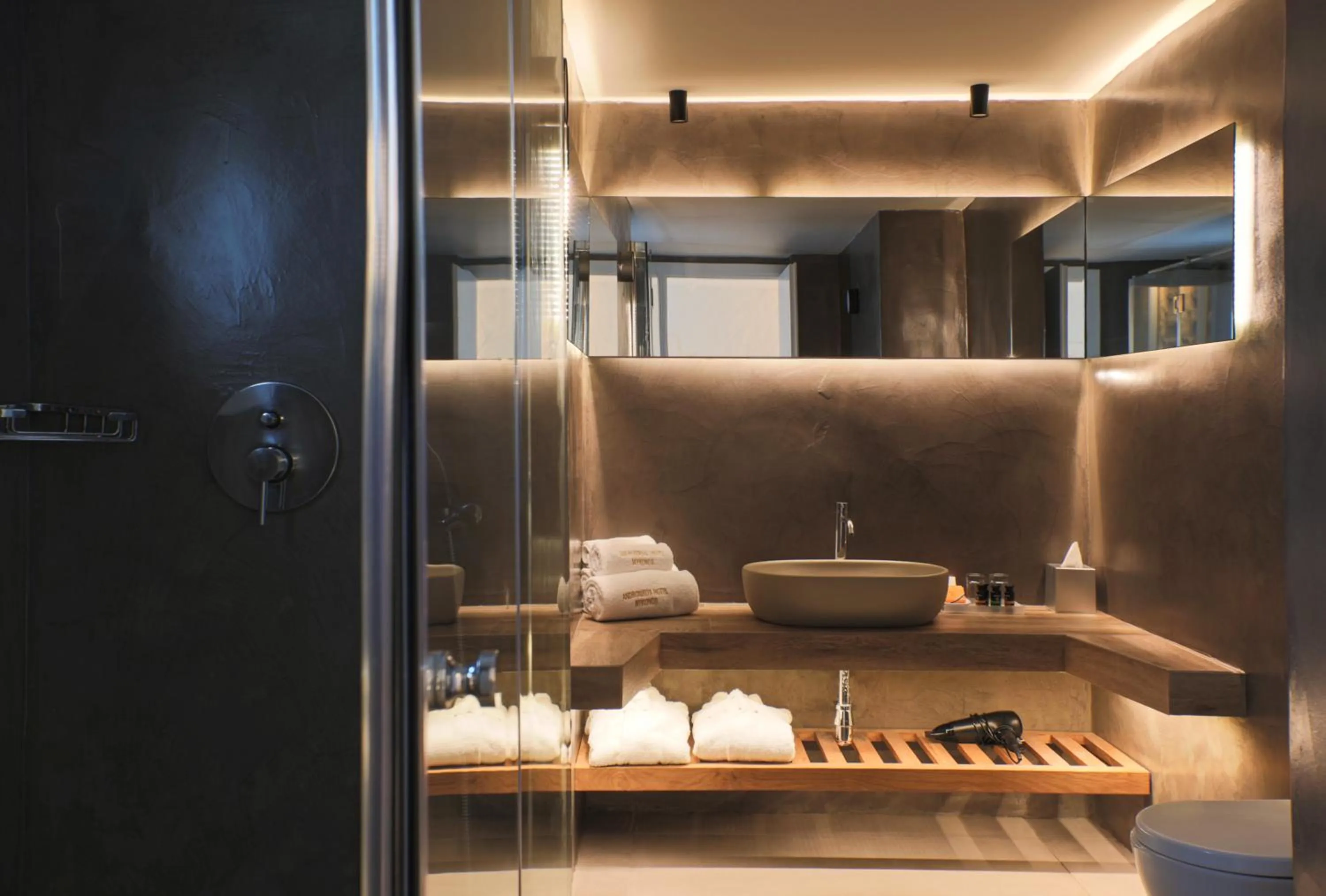 Bathroom in Andronikos Hotel