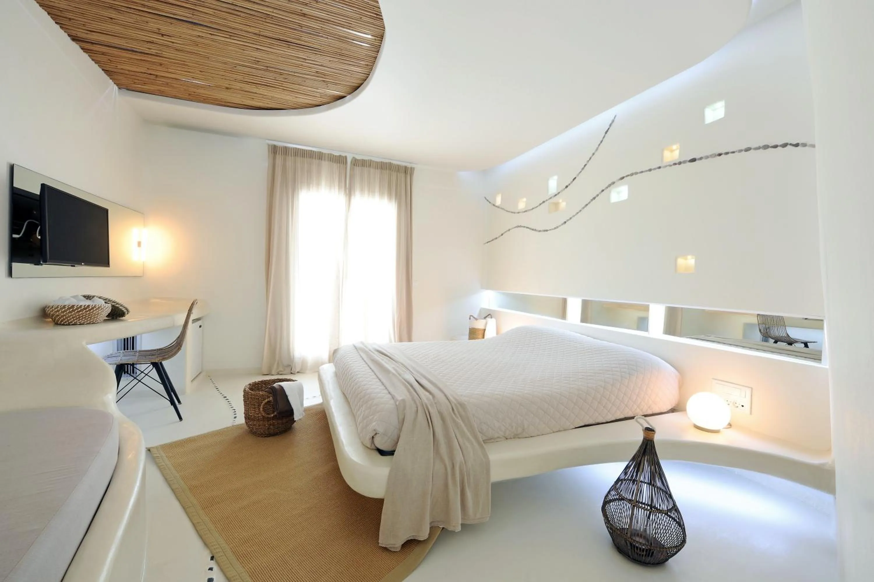 Bed in Andronikos Hotel