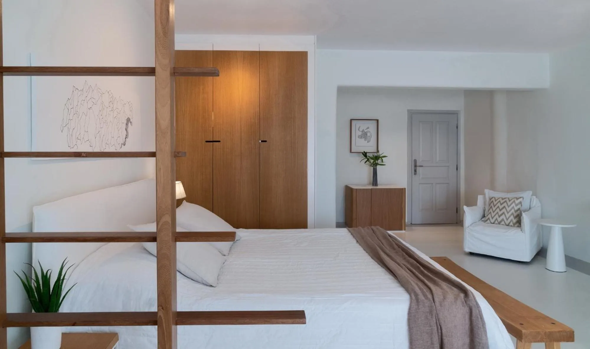 Bed in Andronikos Hotel