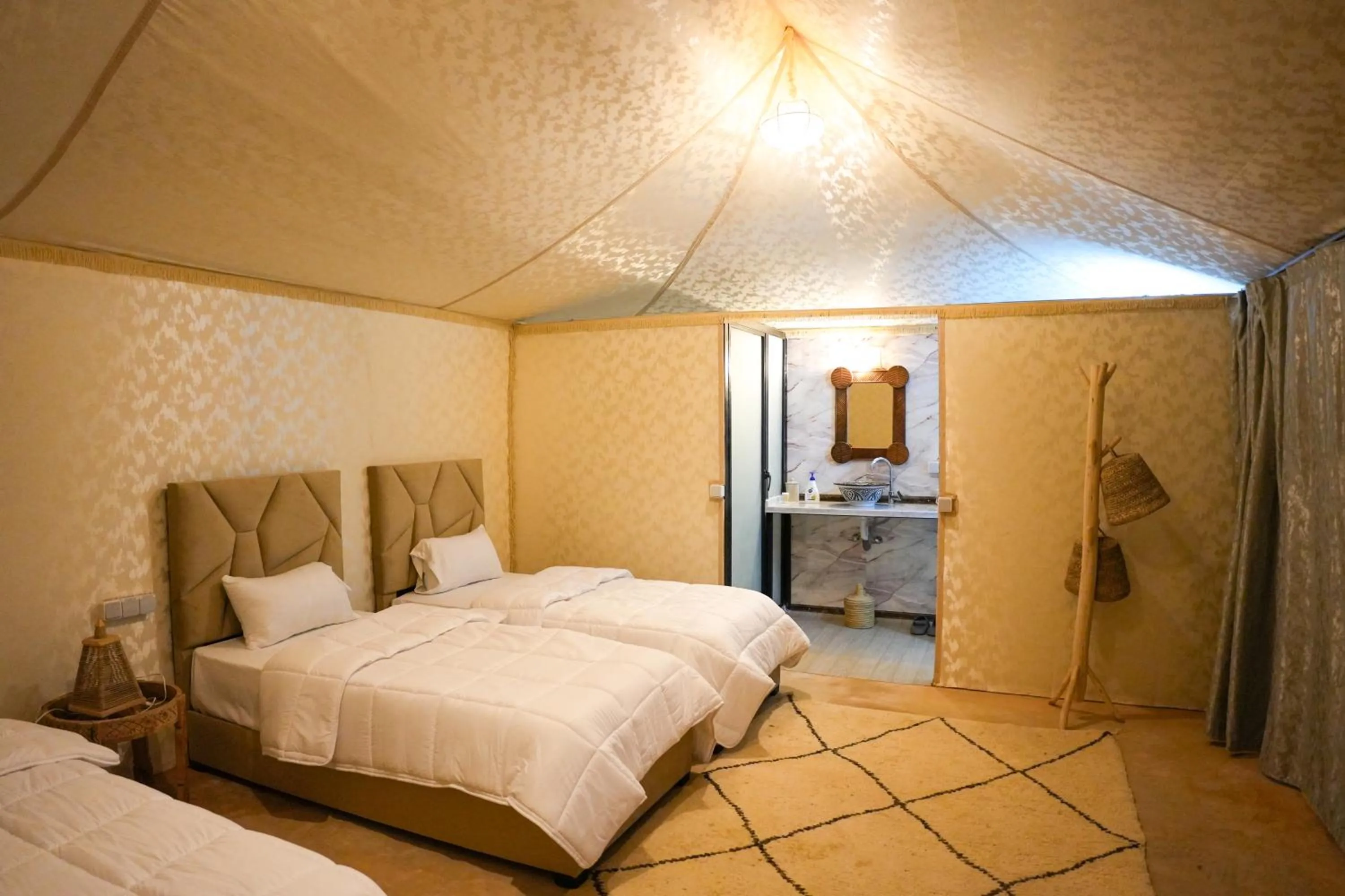 Bed in Kal Tenere Agafay Luxury Camp