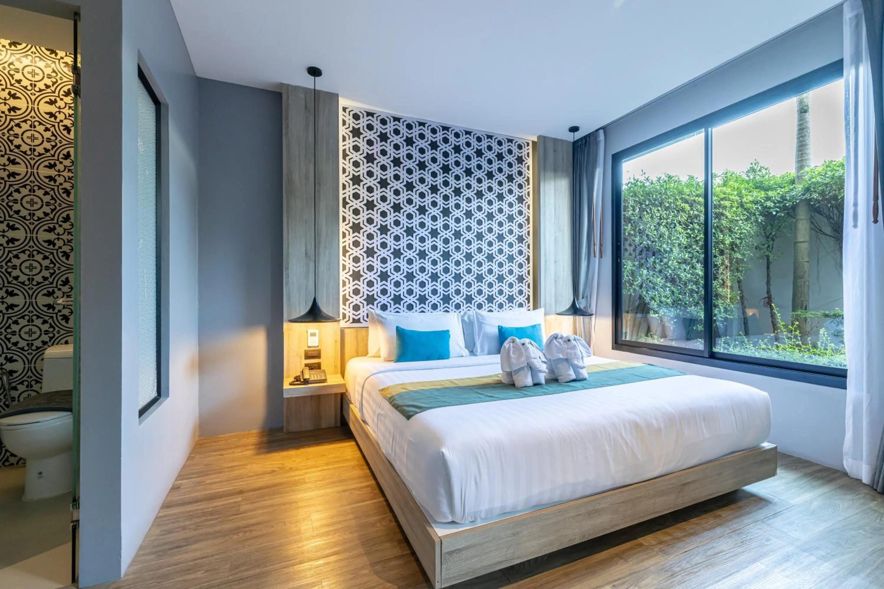 Deluxe Queen Room in Antiya Hotel Phuket