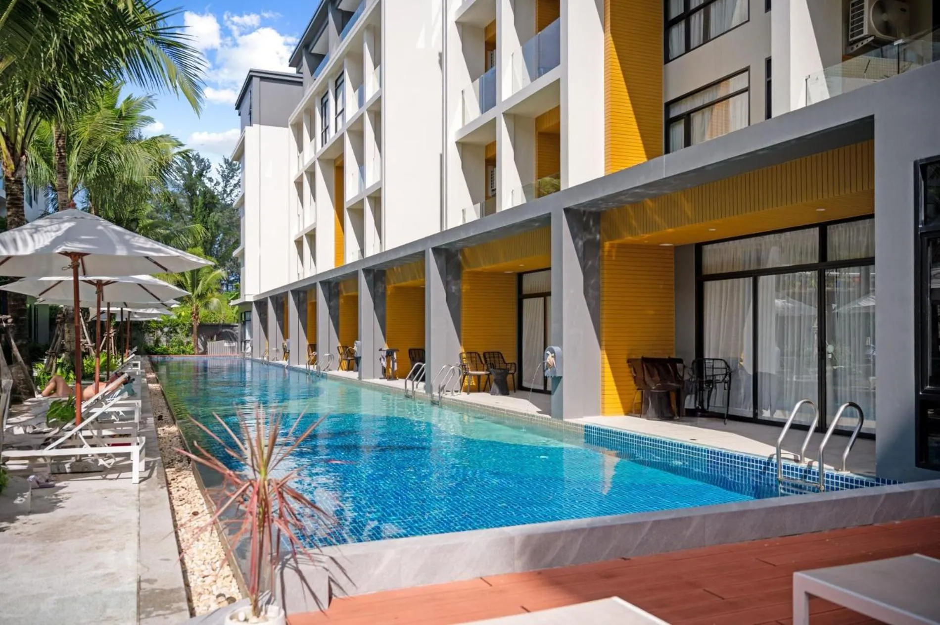 Floor plan in Modern 1506 Condo in Wyndham Gardens on the beach