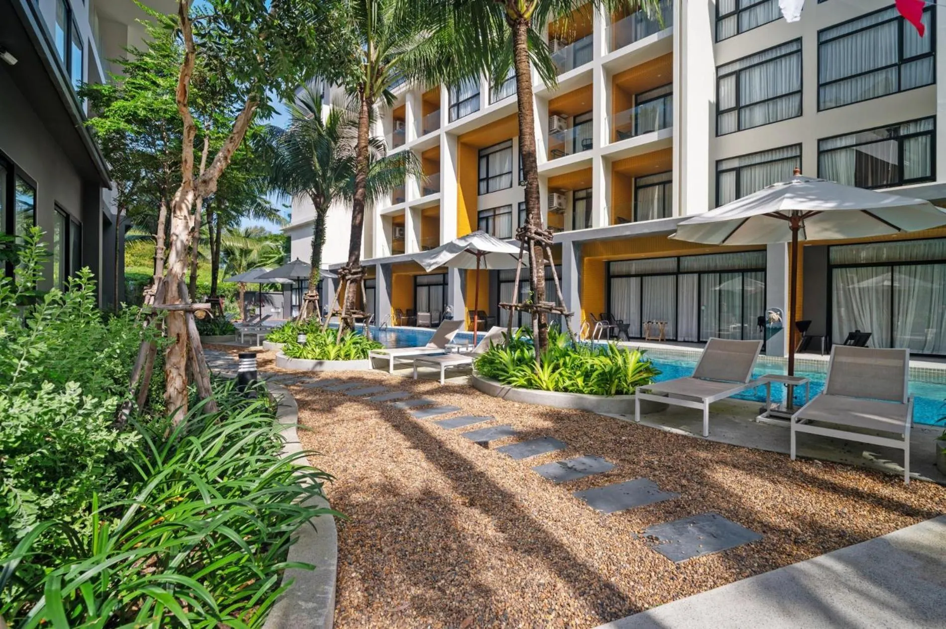 Floor plan in Modern 1506 Condo in Wyndham Gardens on the beach
