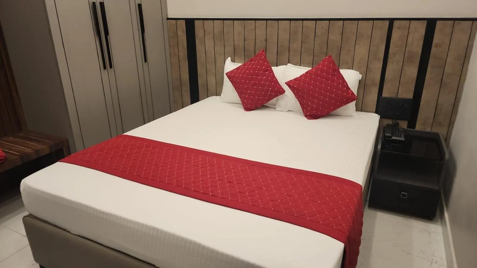 Bed in KB MARINA PARk