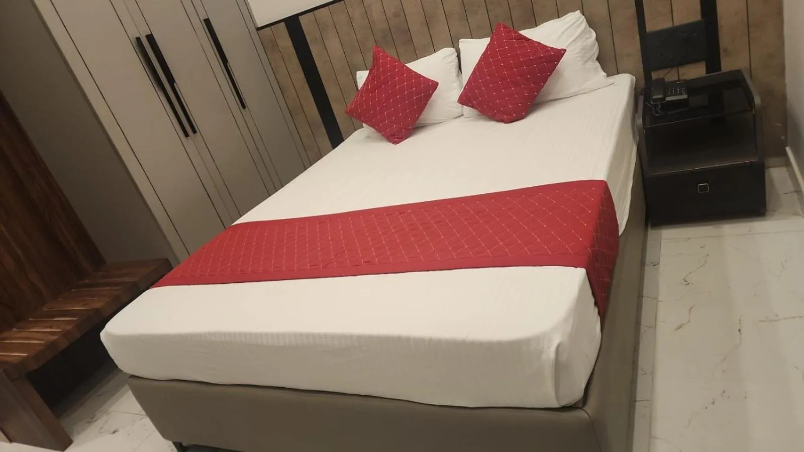 Bed in KB MARINA PARk