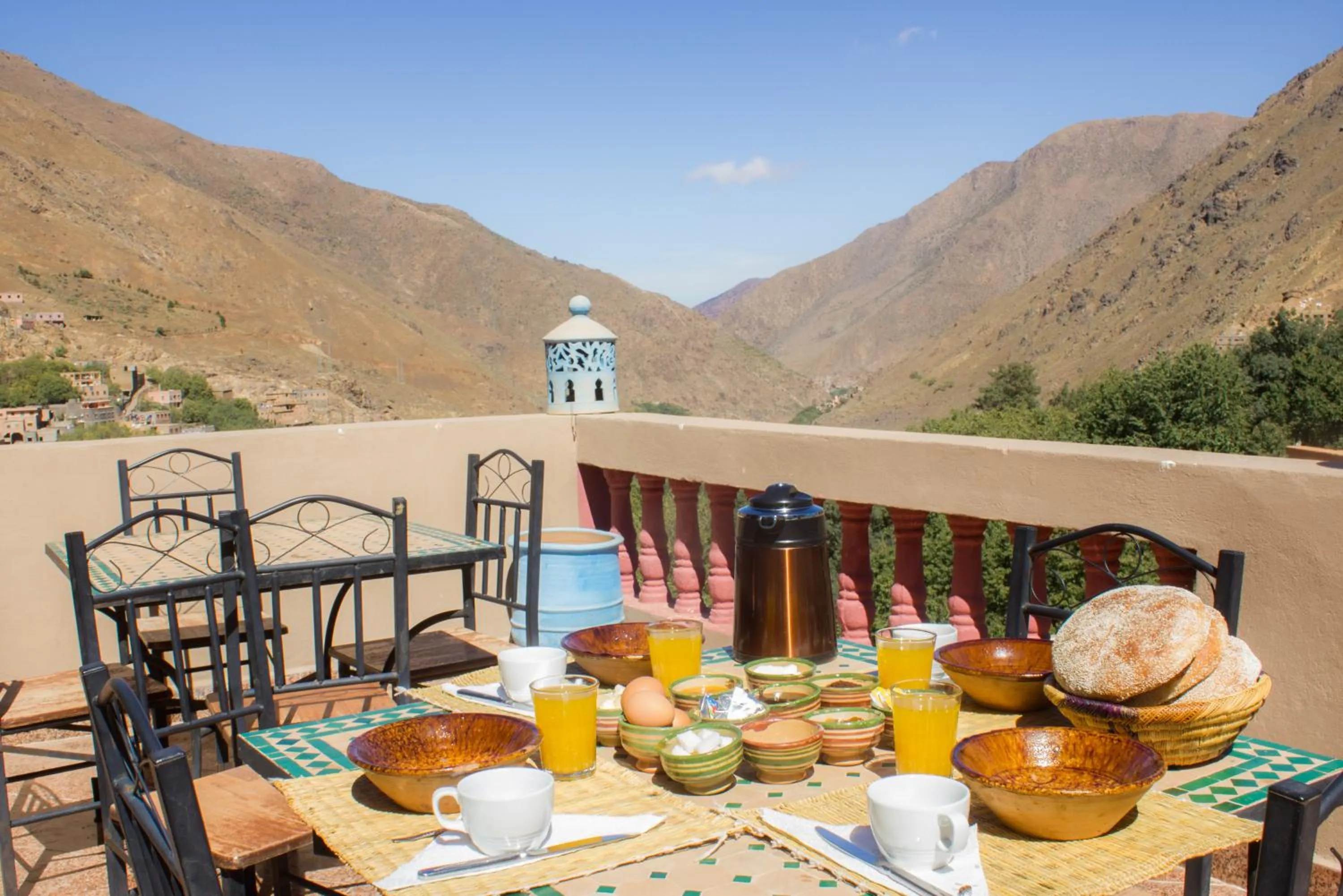 Restaurant/places to eat in Imlil Refuge