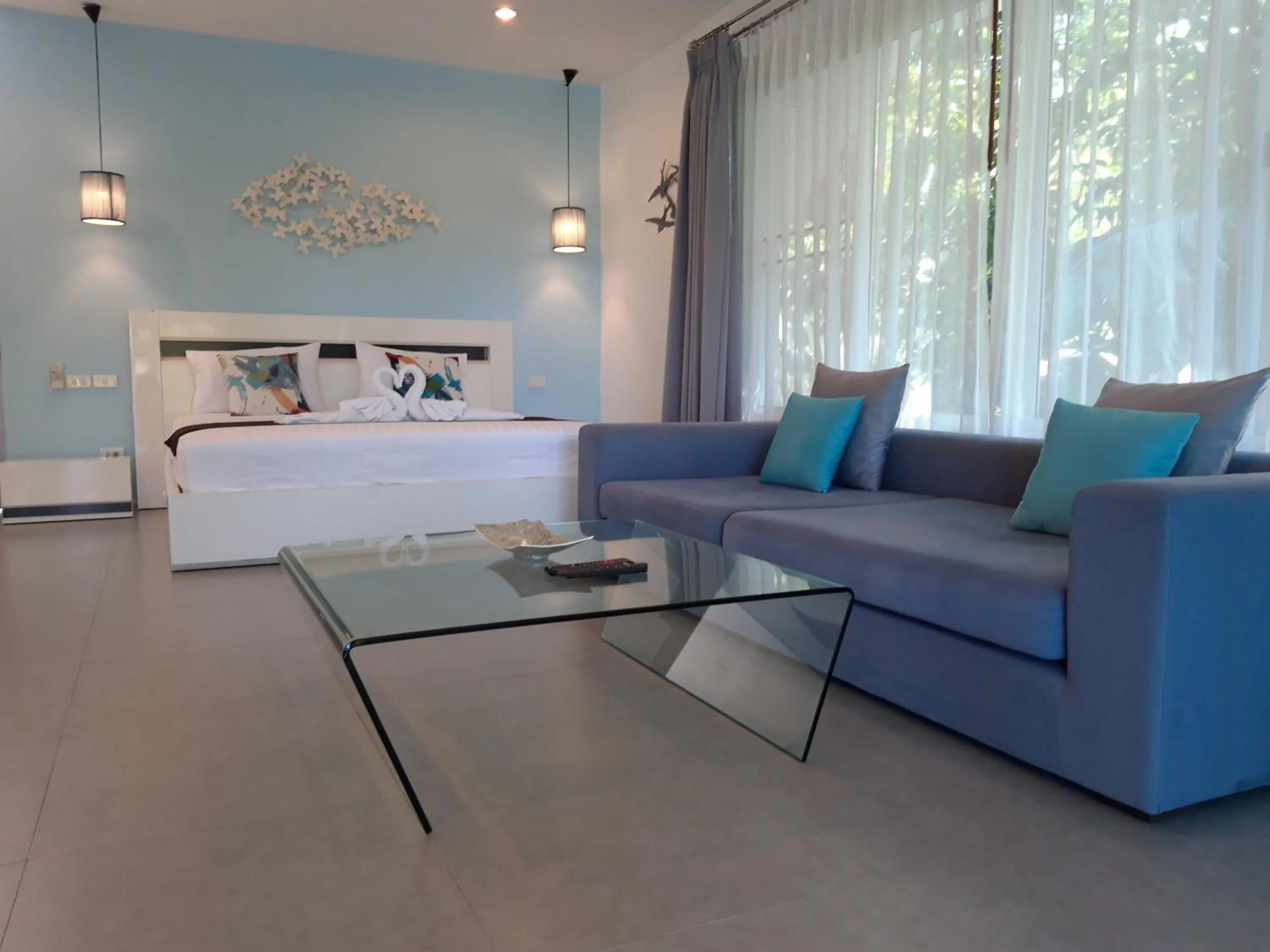 Photo of the whole room in Padel Phangan Suite