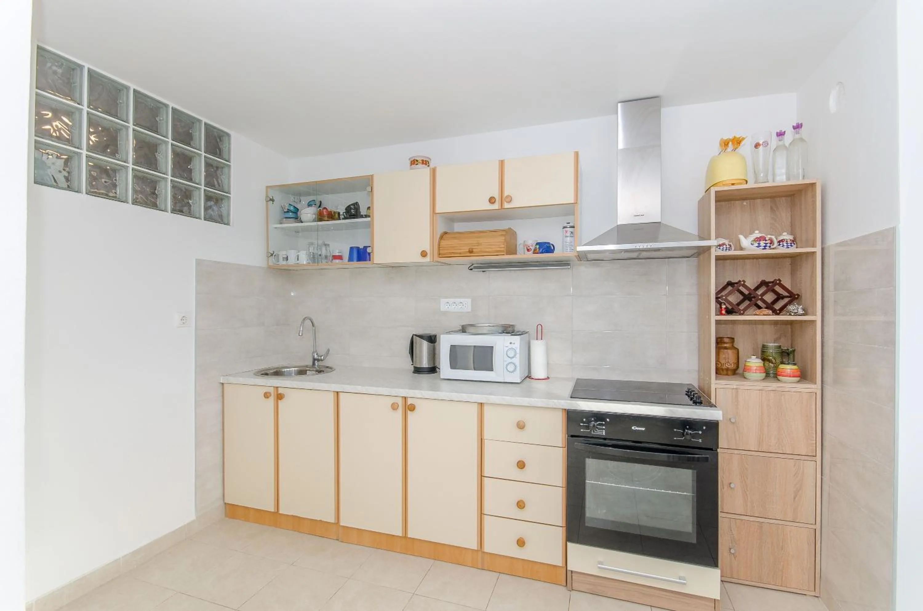 Kitchen or kitchenette in Spacious apartment Neven near center, with two ac units