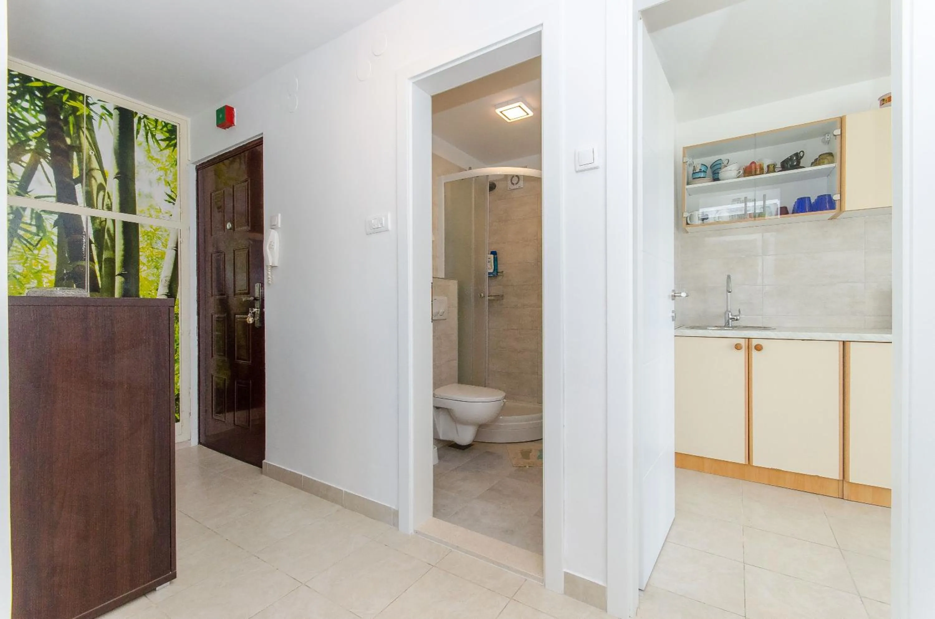 Shower in Spacious apartment Neven near center, with two ac units