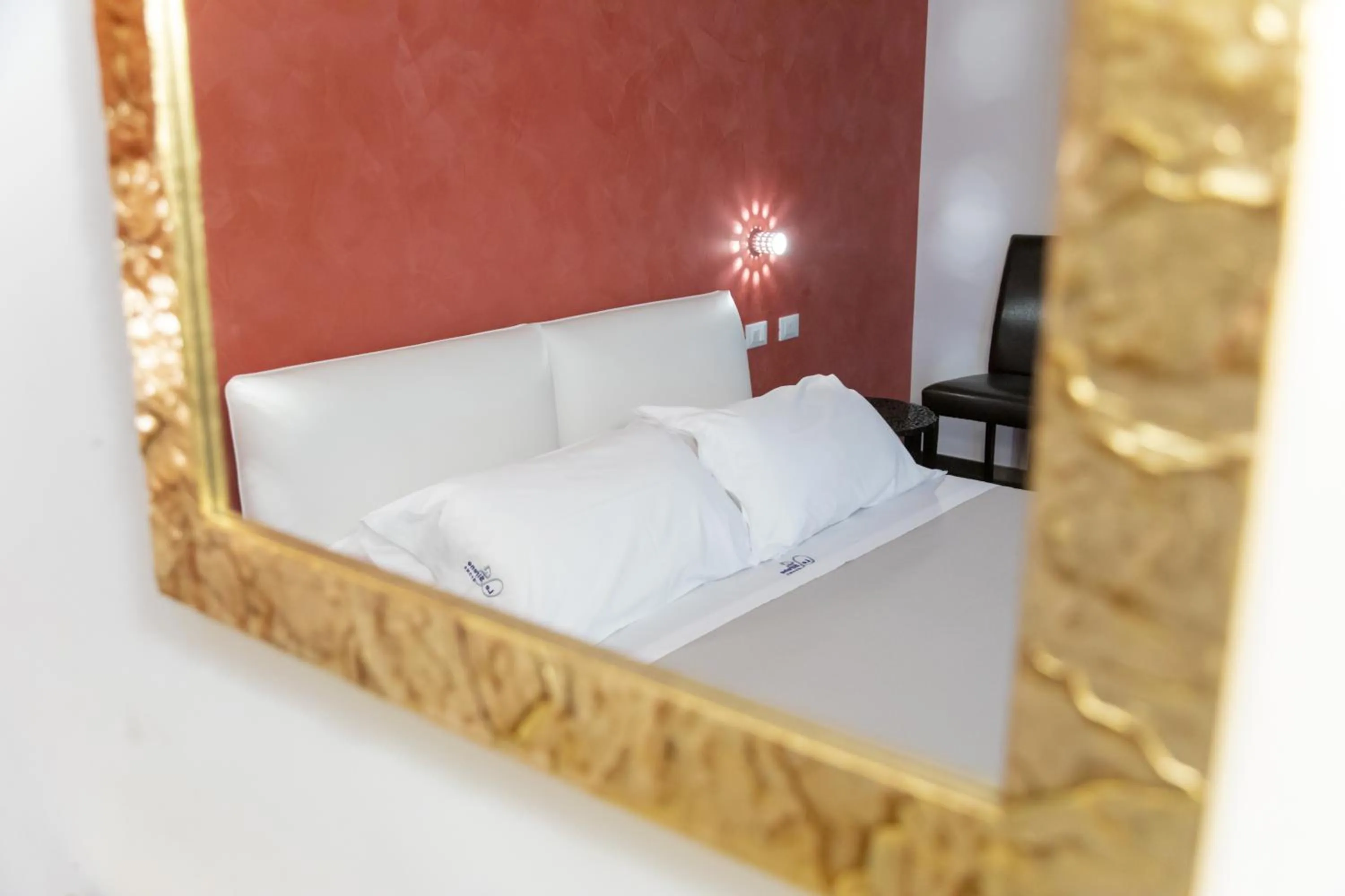 Bed in Le Sirene B&B