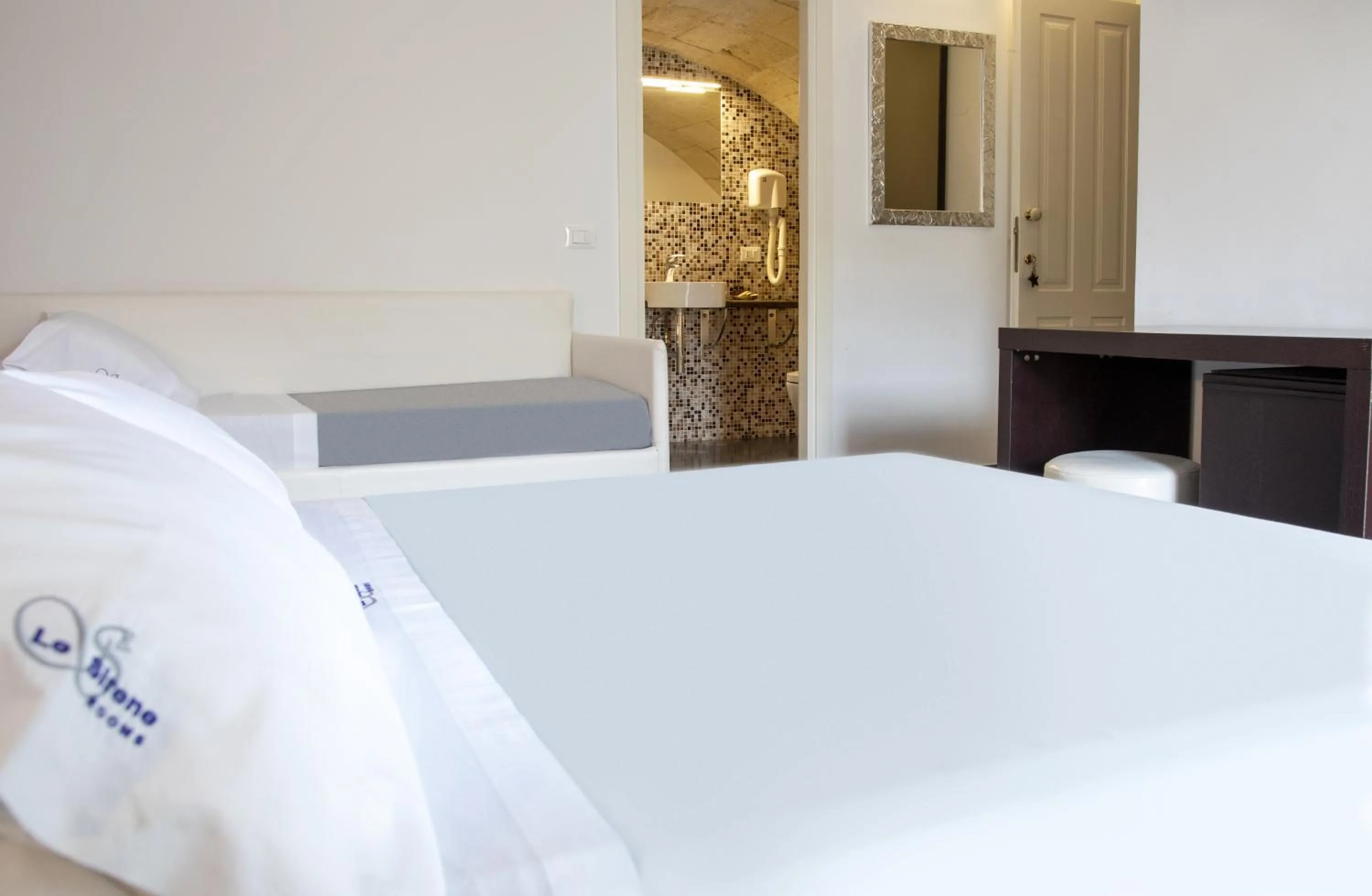 Bed in Le Sirene B&B