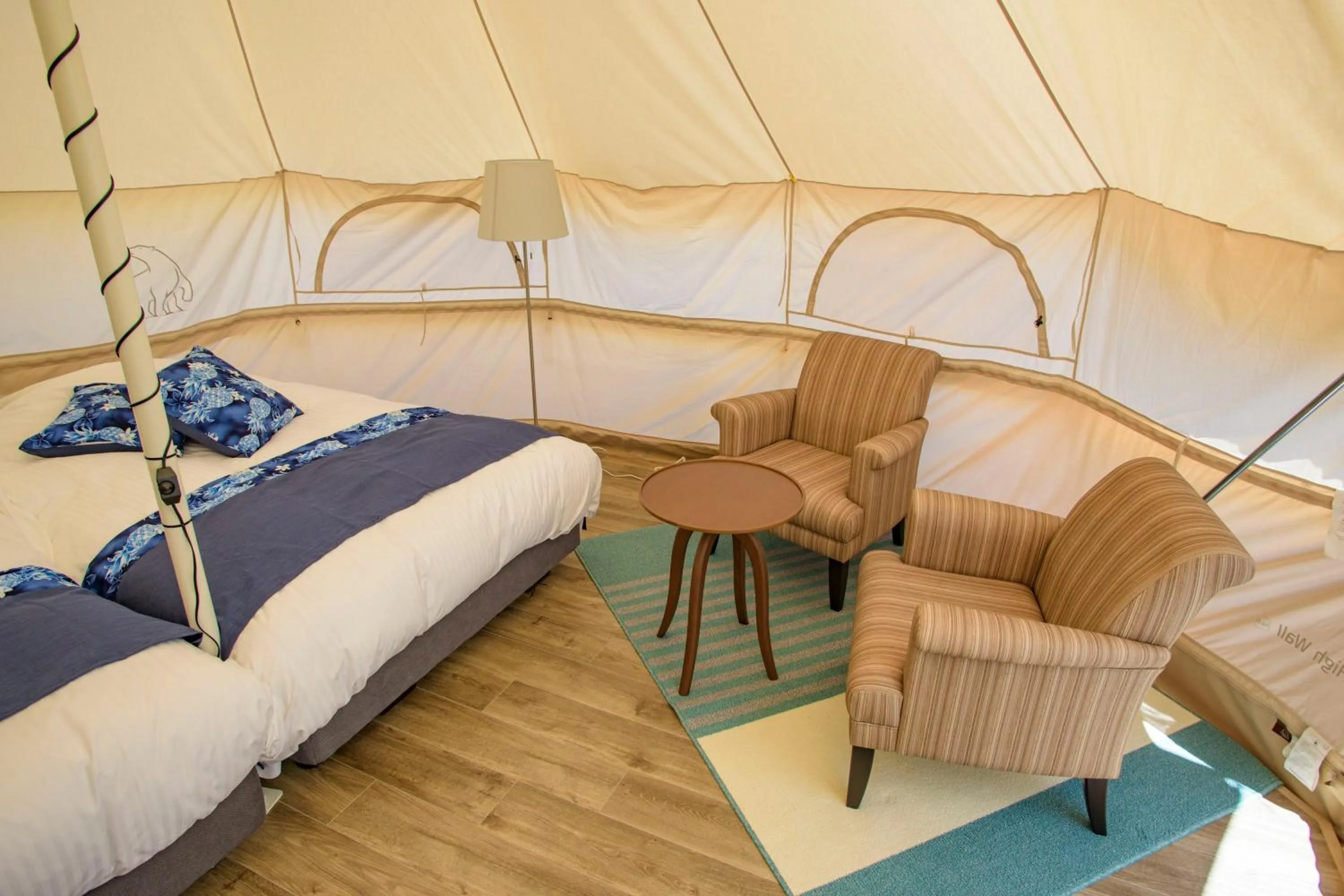 Bed in Hawaiians Glamping Mauna Village