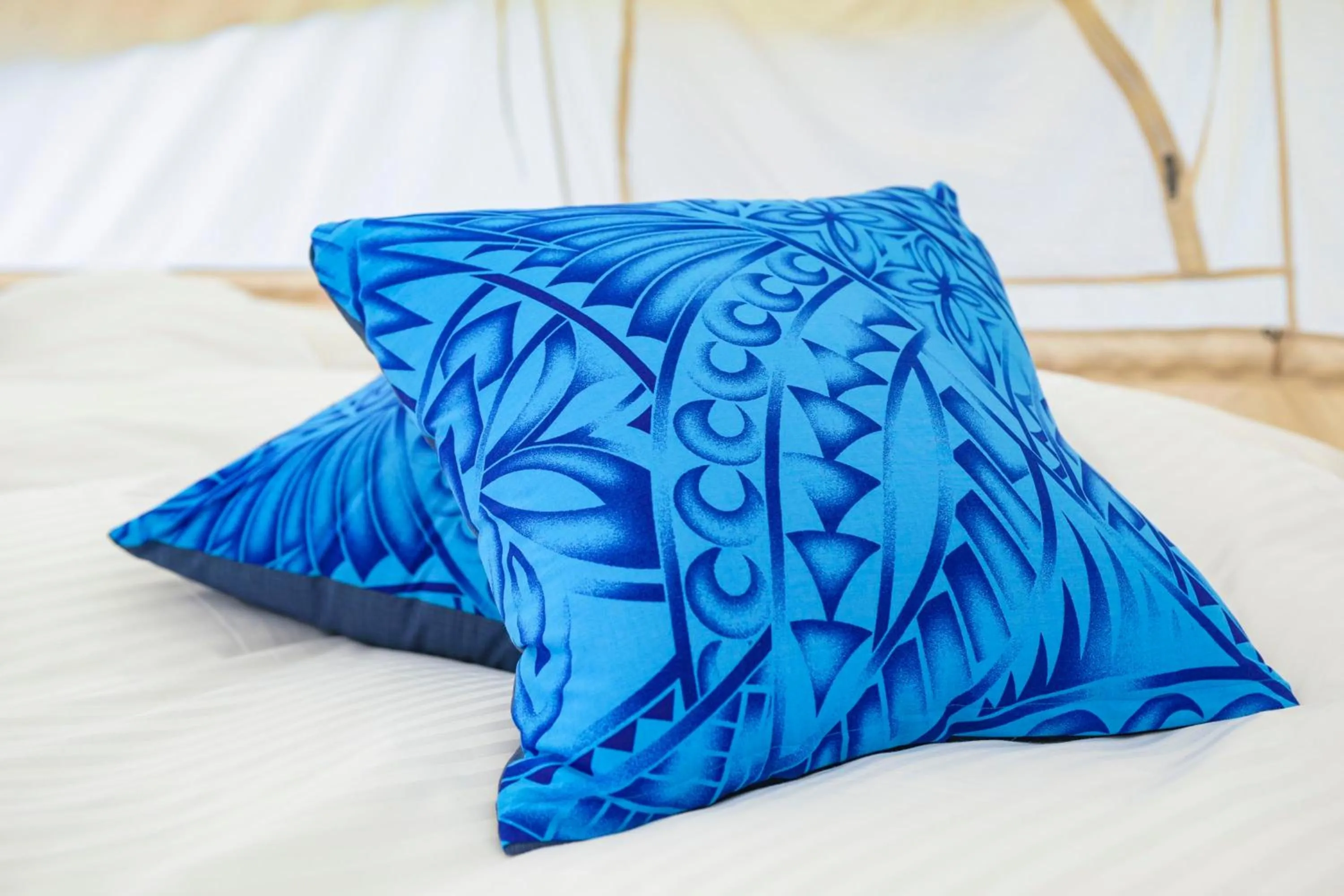 Photo of the whole room, Bed in Hawaiians Glamping Mauna Village