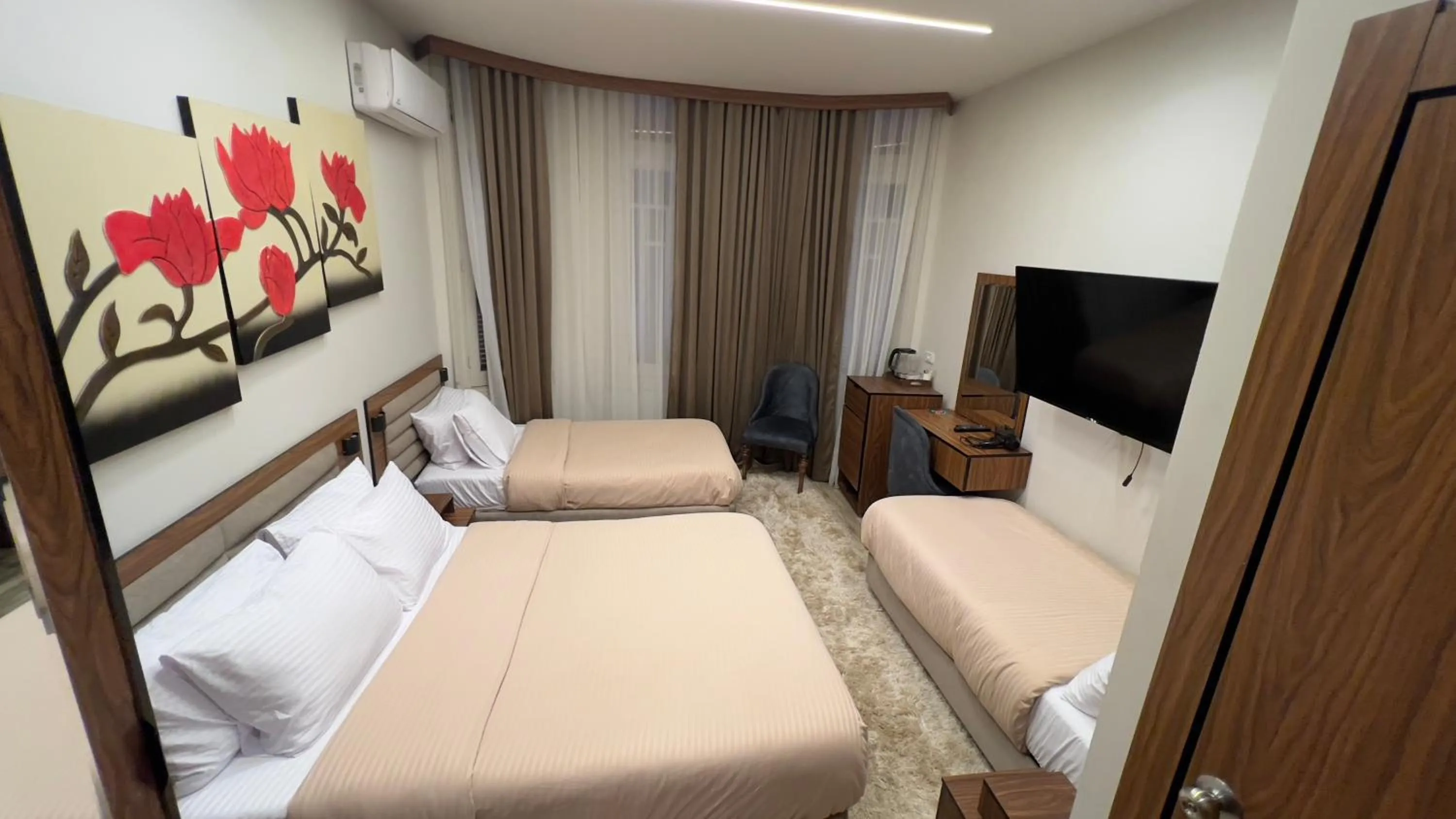 Bed in Italia Hotel Cairo