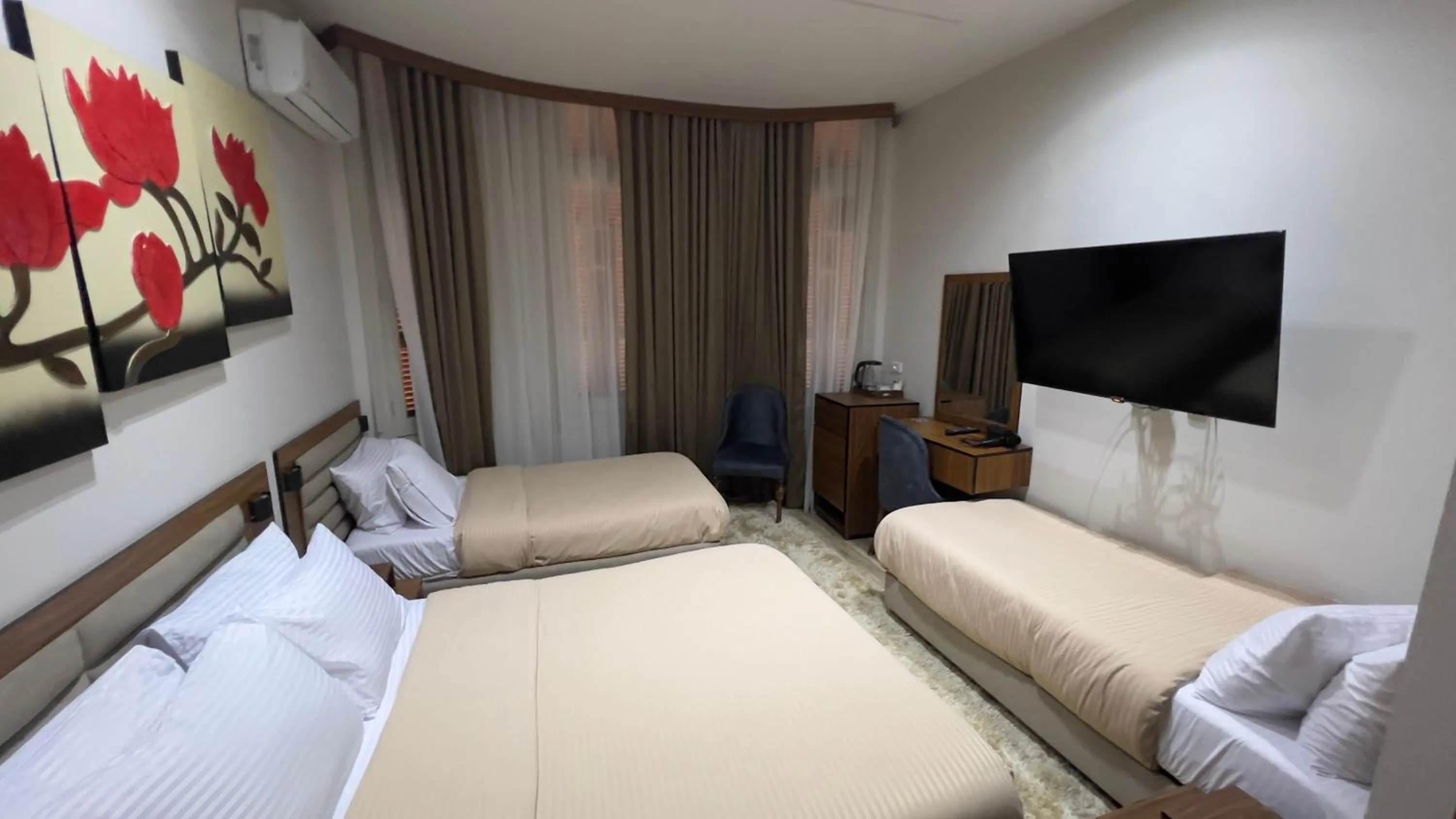 Bed in Italia Hotel Cairo