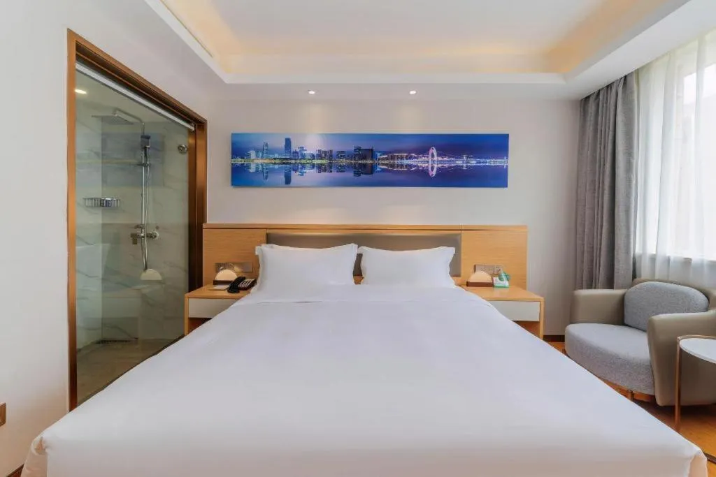 Bed in Guangzhou New Tianhe Hotel