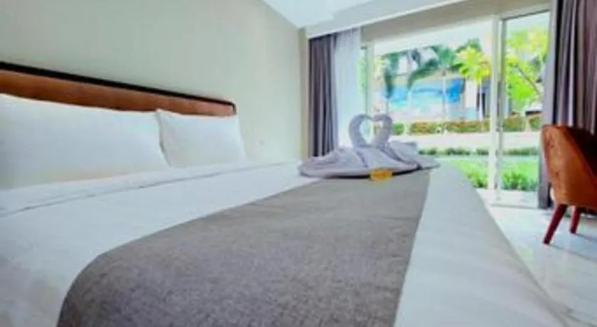 Bed in Rama Garden Hotel