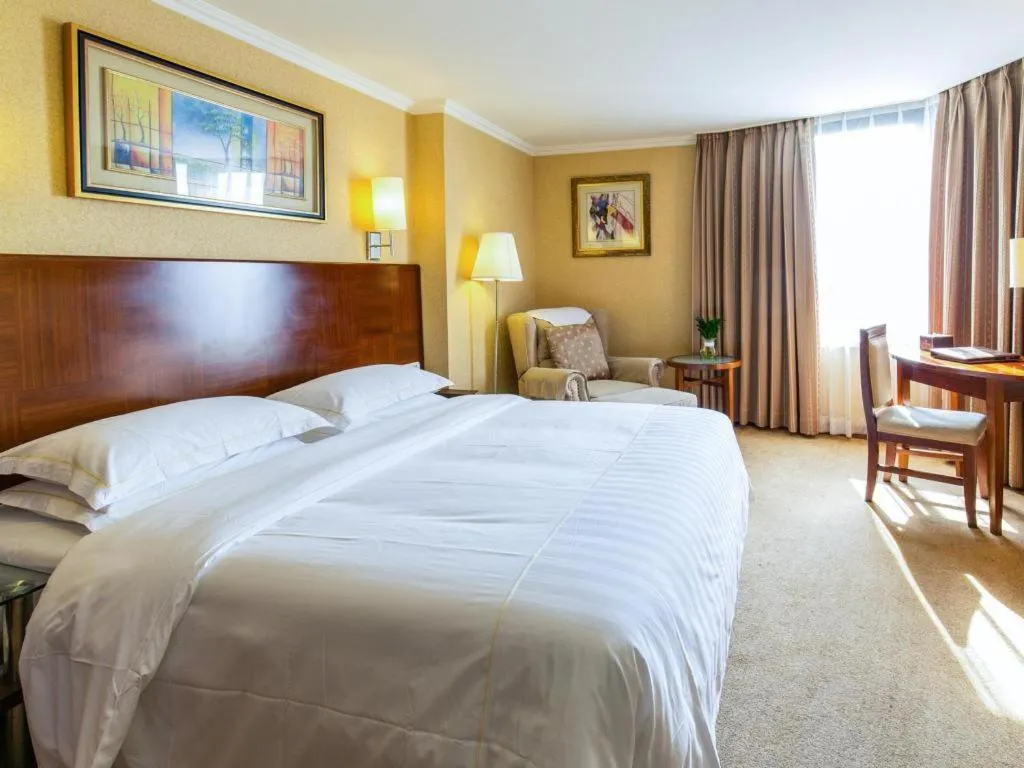 Bed in The Twenty First Century Hotel