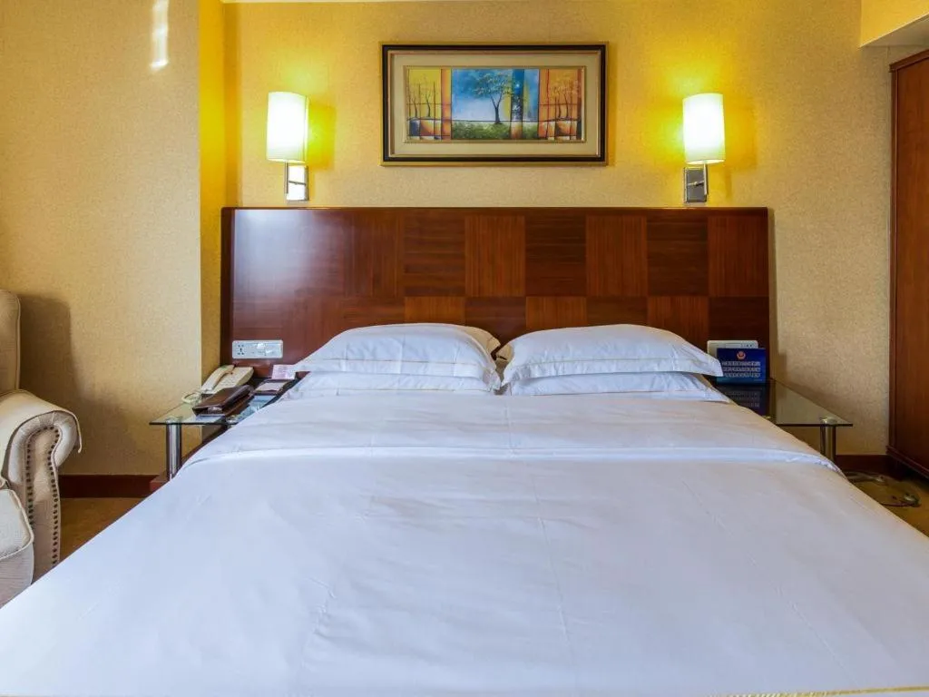 Bed in The Twenty First Century Hotel