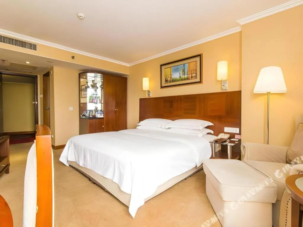 Bed in The Twenty First Century Hotel