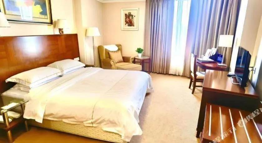 Bed in The Twenty First Century Hotel