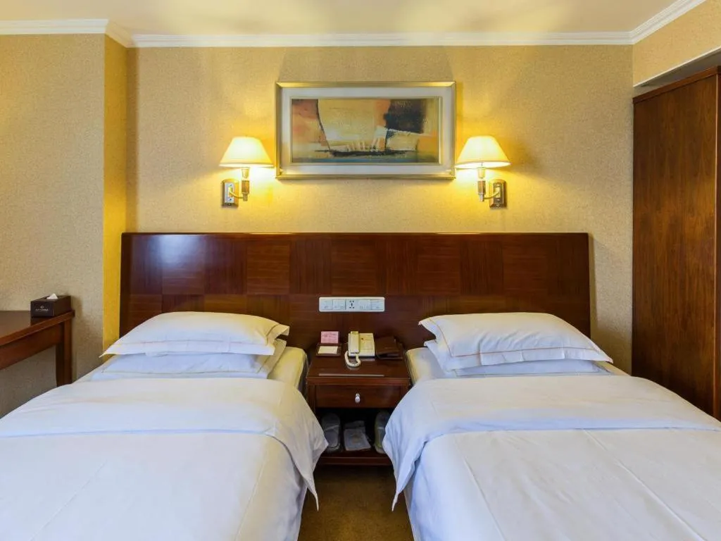 Bed in The Twenty First Century Hotel