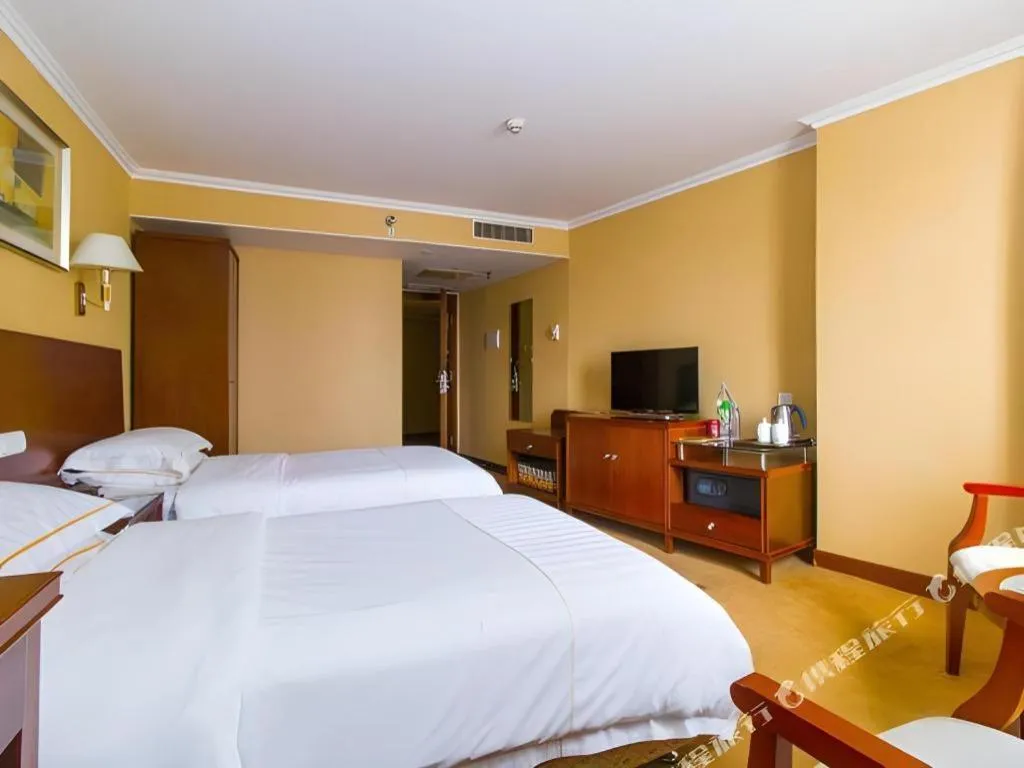 Bed in The Twenty First Century Hotel