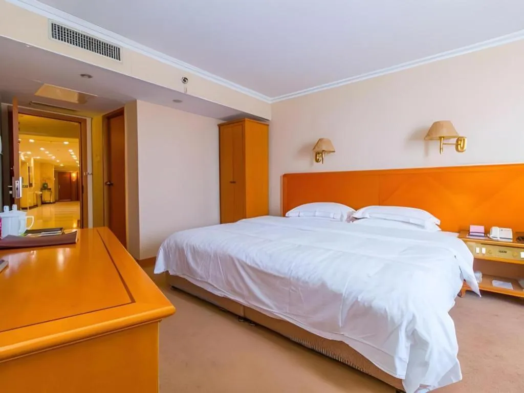 Bed in The Twenty First Century Hotel