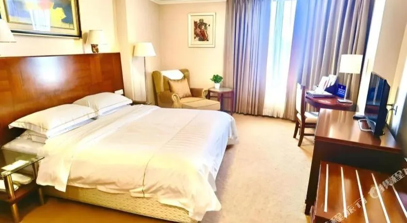 Bed in The Twenty First Century Hotel