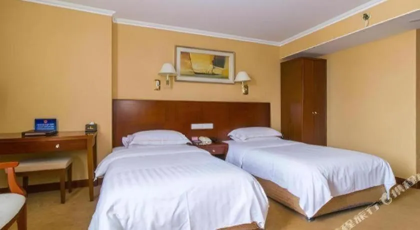 Bed in The Twenty First Century Hotel