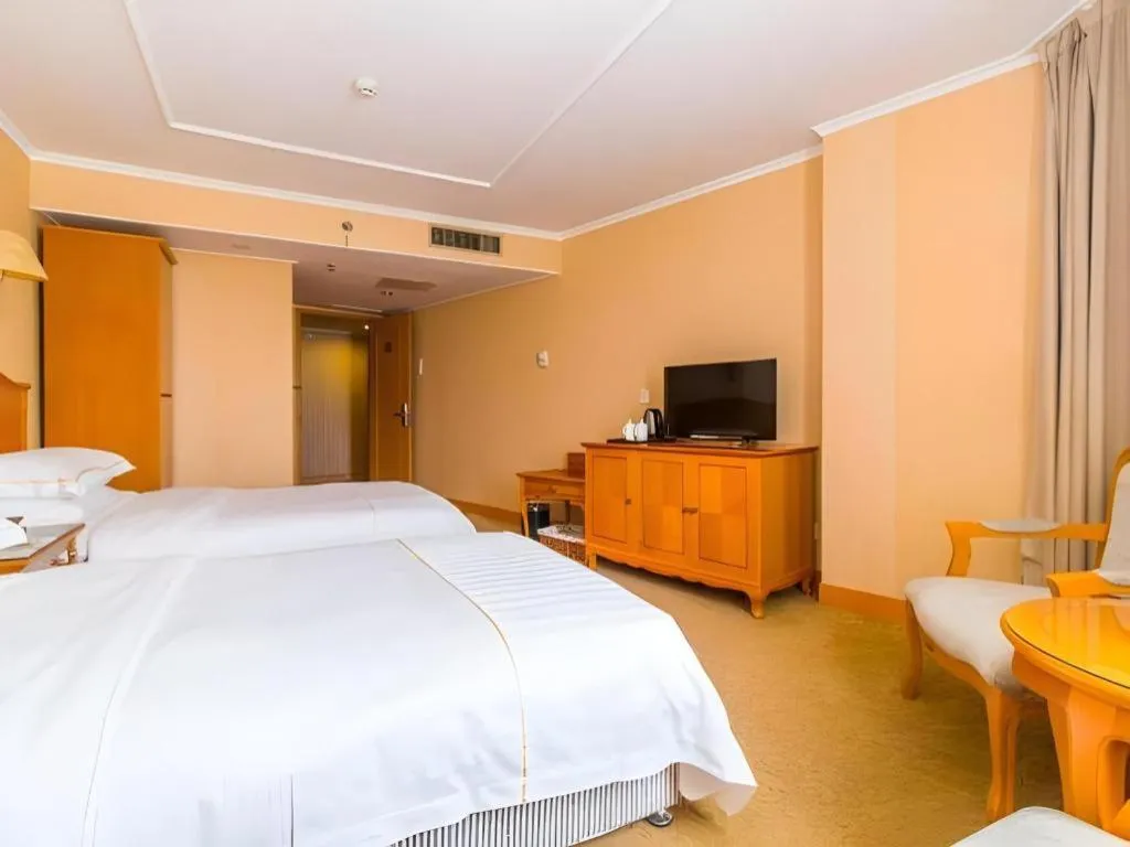 Bed in The Twenty First Century Hotel