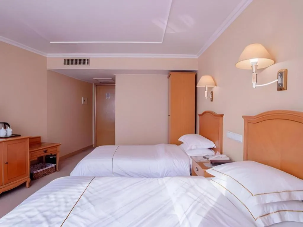 Bed in The Twenty First Century Hotel