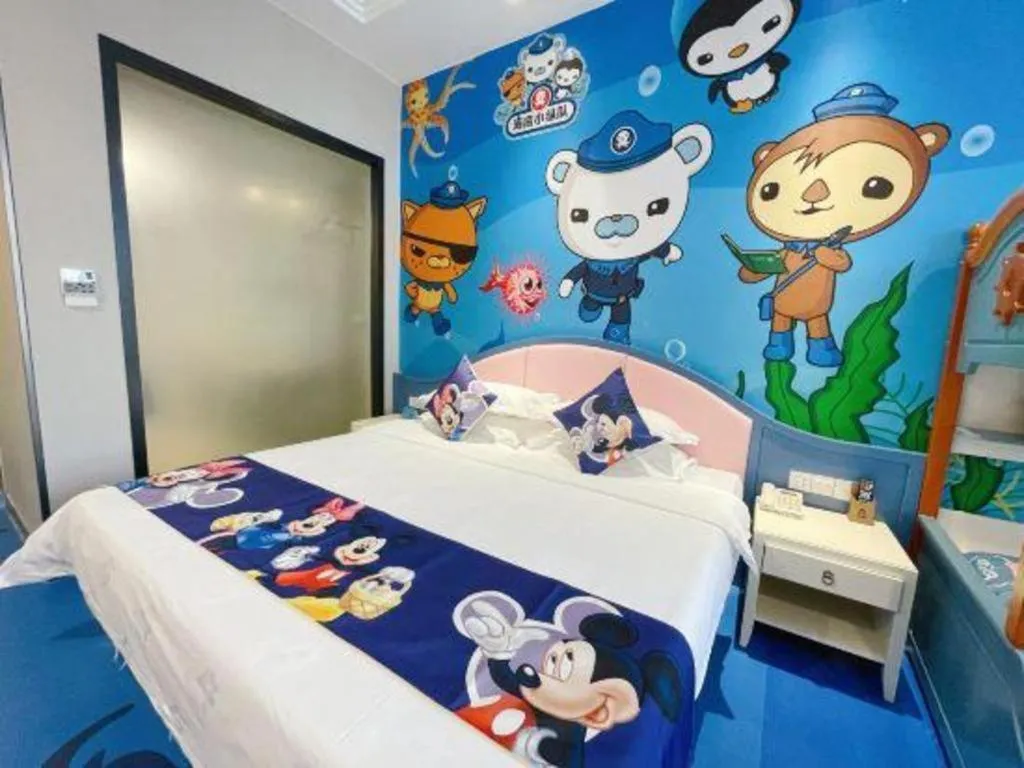 Bed in Sanya Yellow River Kyoto Hotel